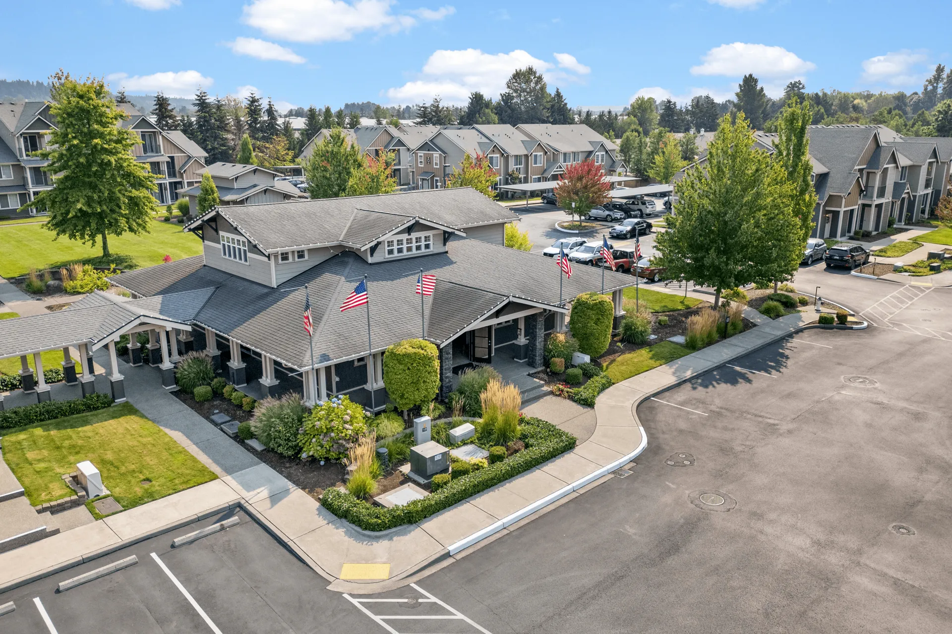 Community Clubhouse l Luxury Apartments for Rent l Fife, WA l Port Landing