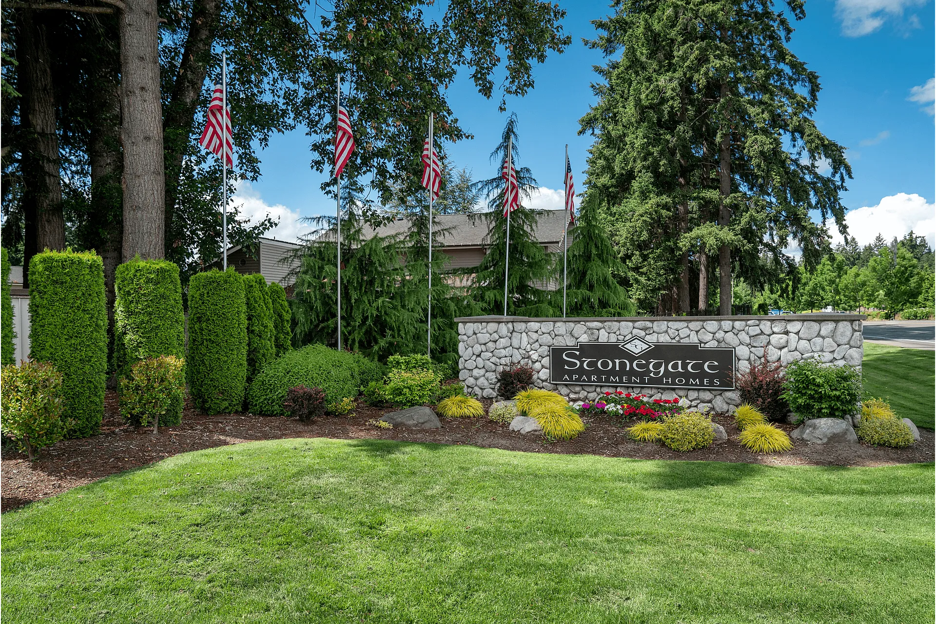 Explore Stonegate Apartments
