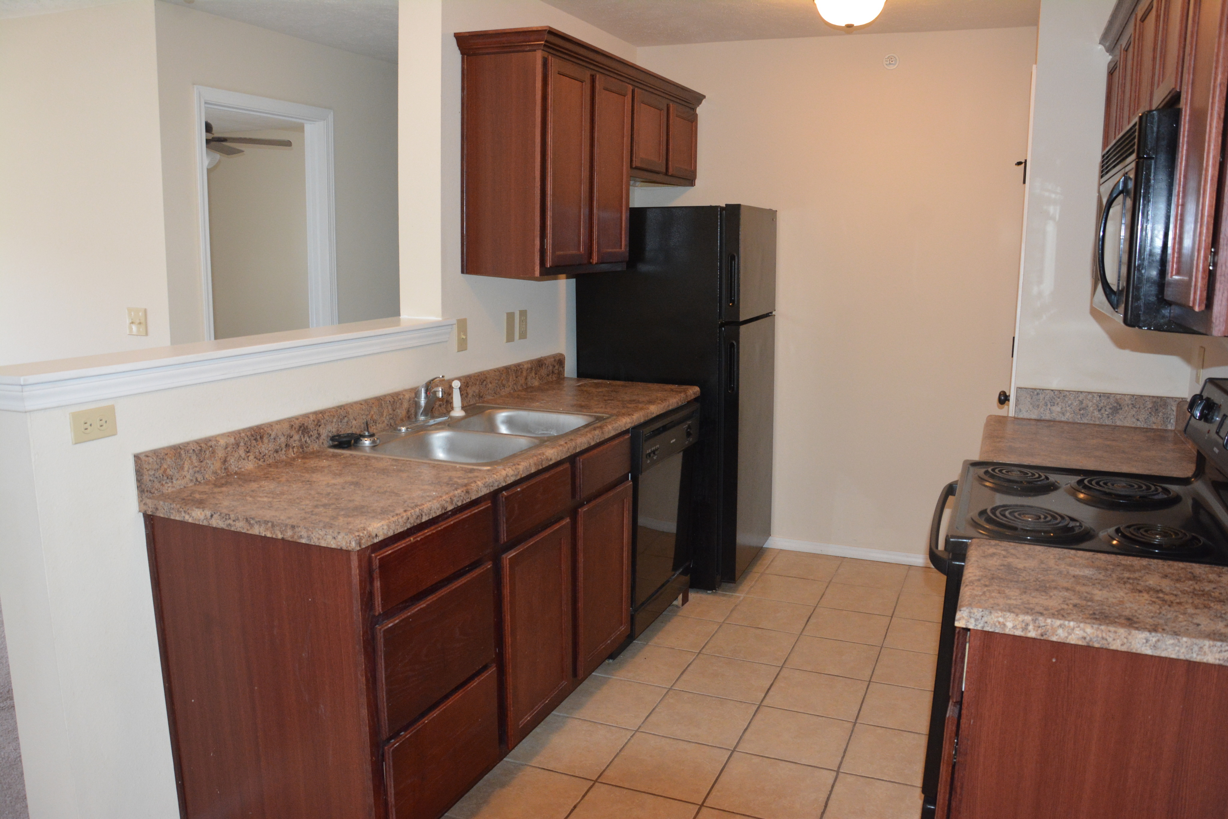 View Photos Scenic Station Apartments