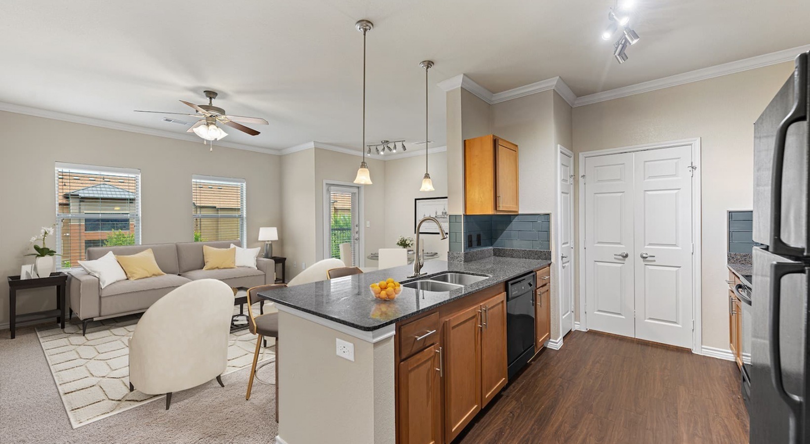 View Photos & Take A Virtual Tour Viceroy Apartments