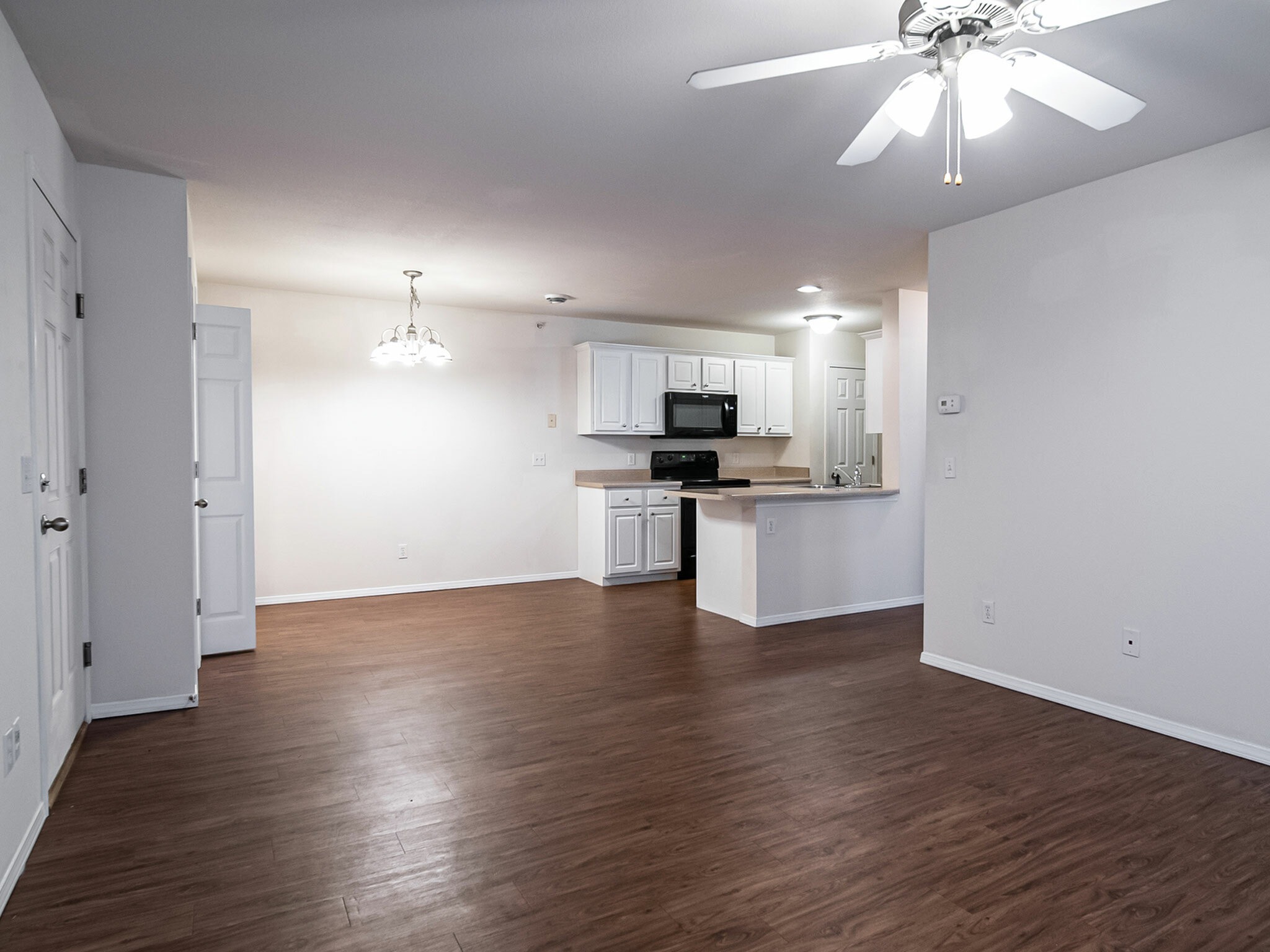View Photos Watermill Park Apartments