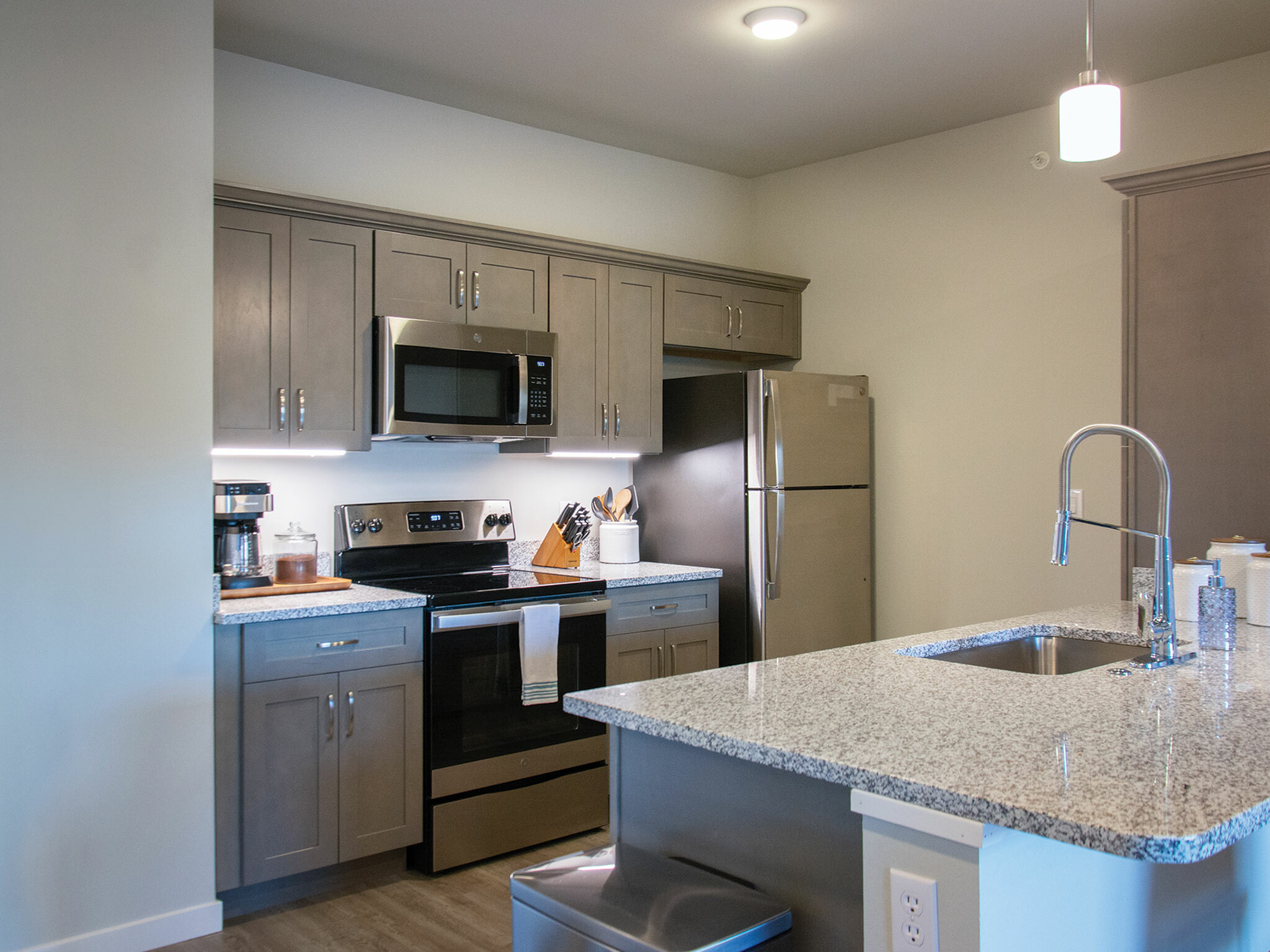 View Photos & Take A Virtual Tour Monarch