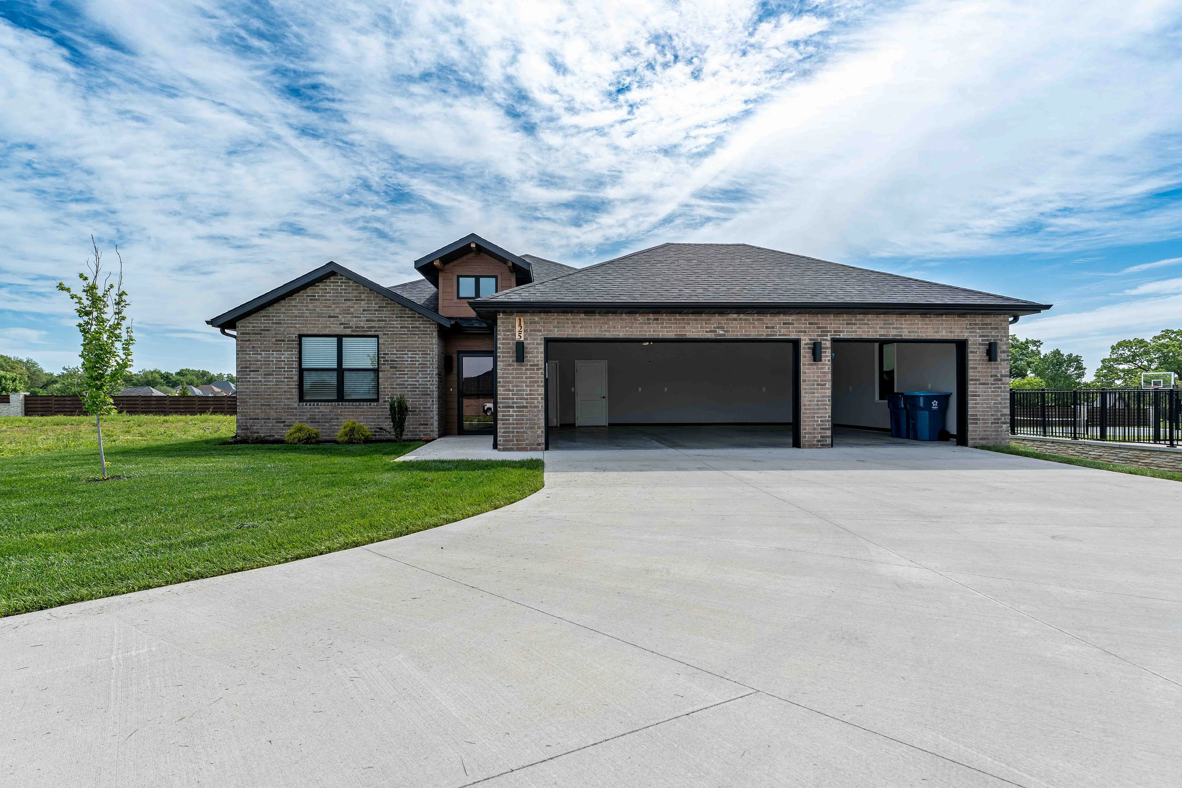 Villas-At-Anthony-Park-55-Plus-South-Springfield-Missouri-Three-Bedroom-Home-Three-Car-Garage