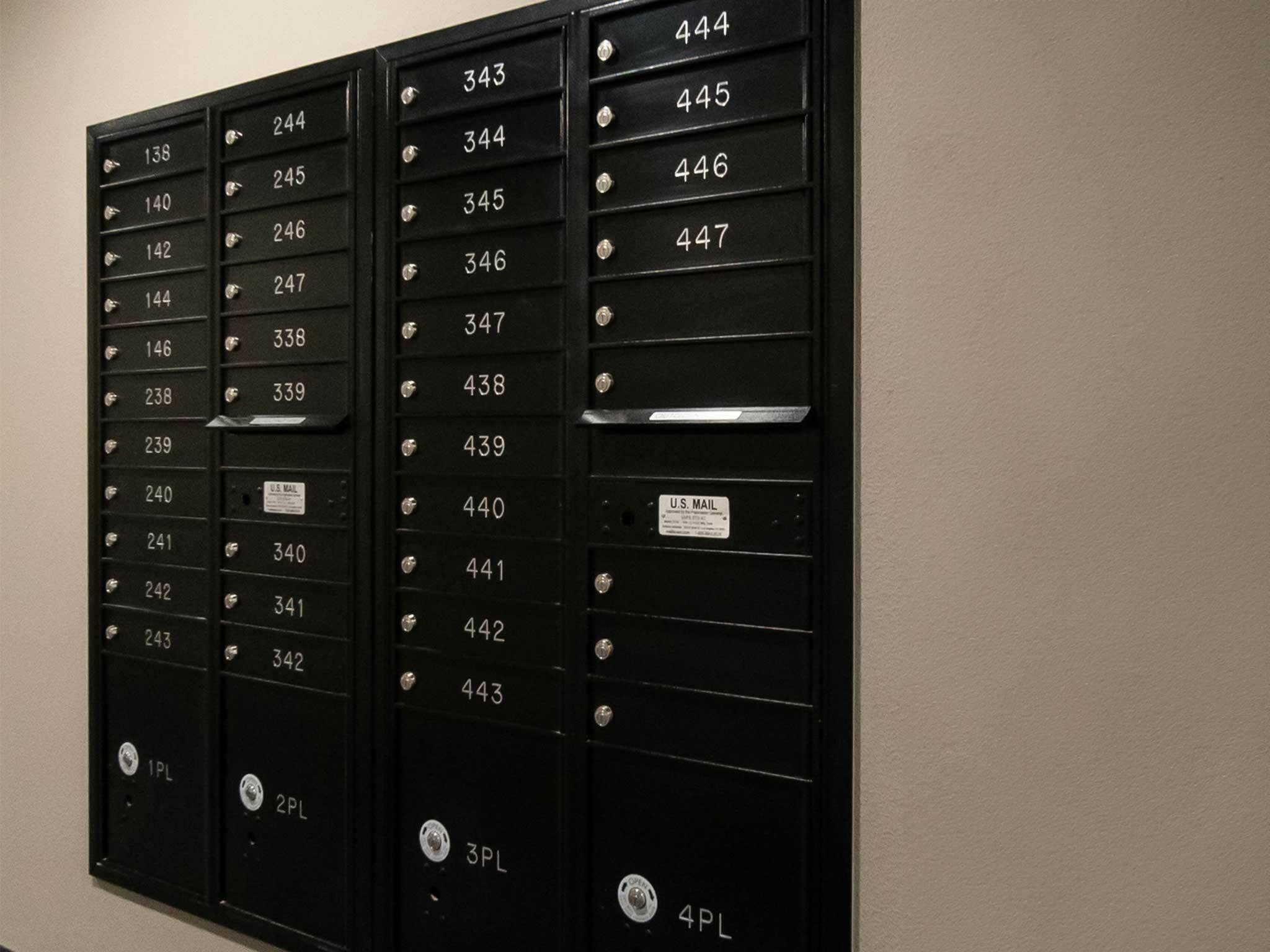 Promenade-Commons-Rogers-Arkansas Secure Package Locker System