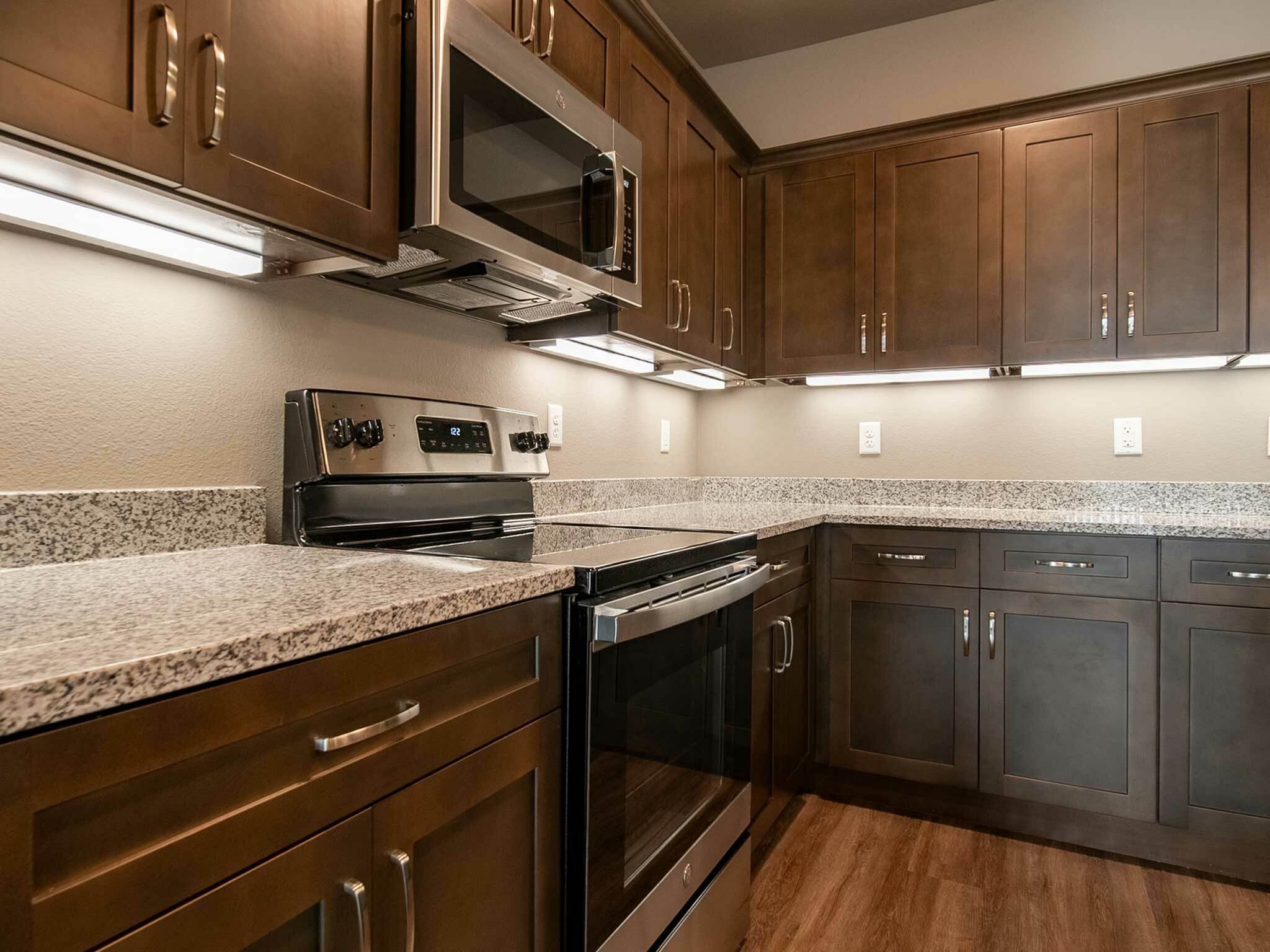 Promenade-Commons-Rogers-Arkansas Fully Equipped Kitchen