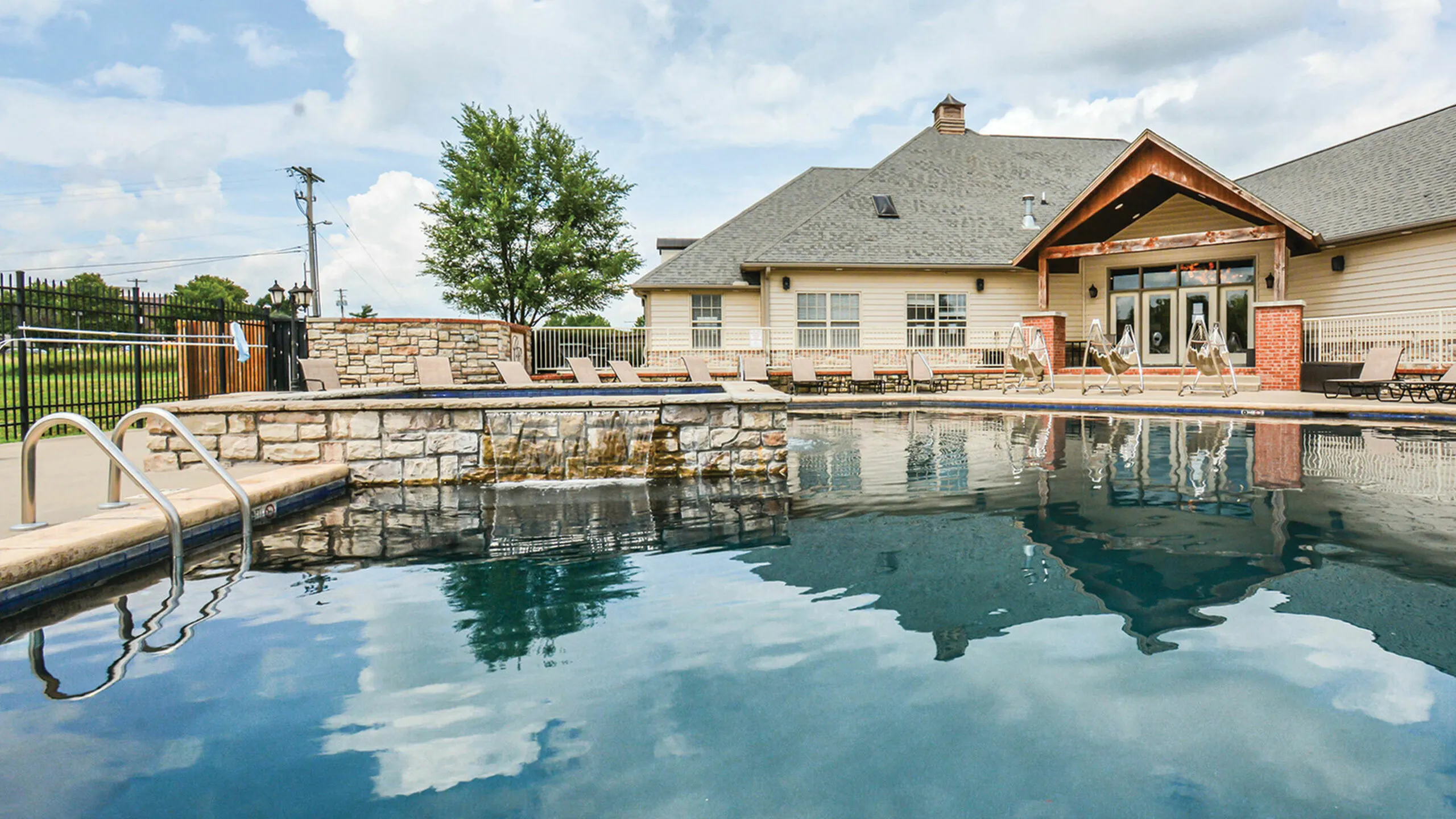 Coryell Courts Apartments North Springfield Missouri Pool