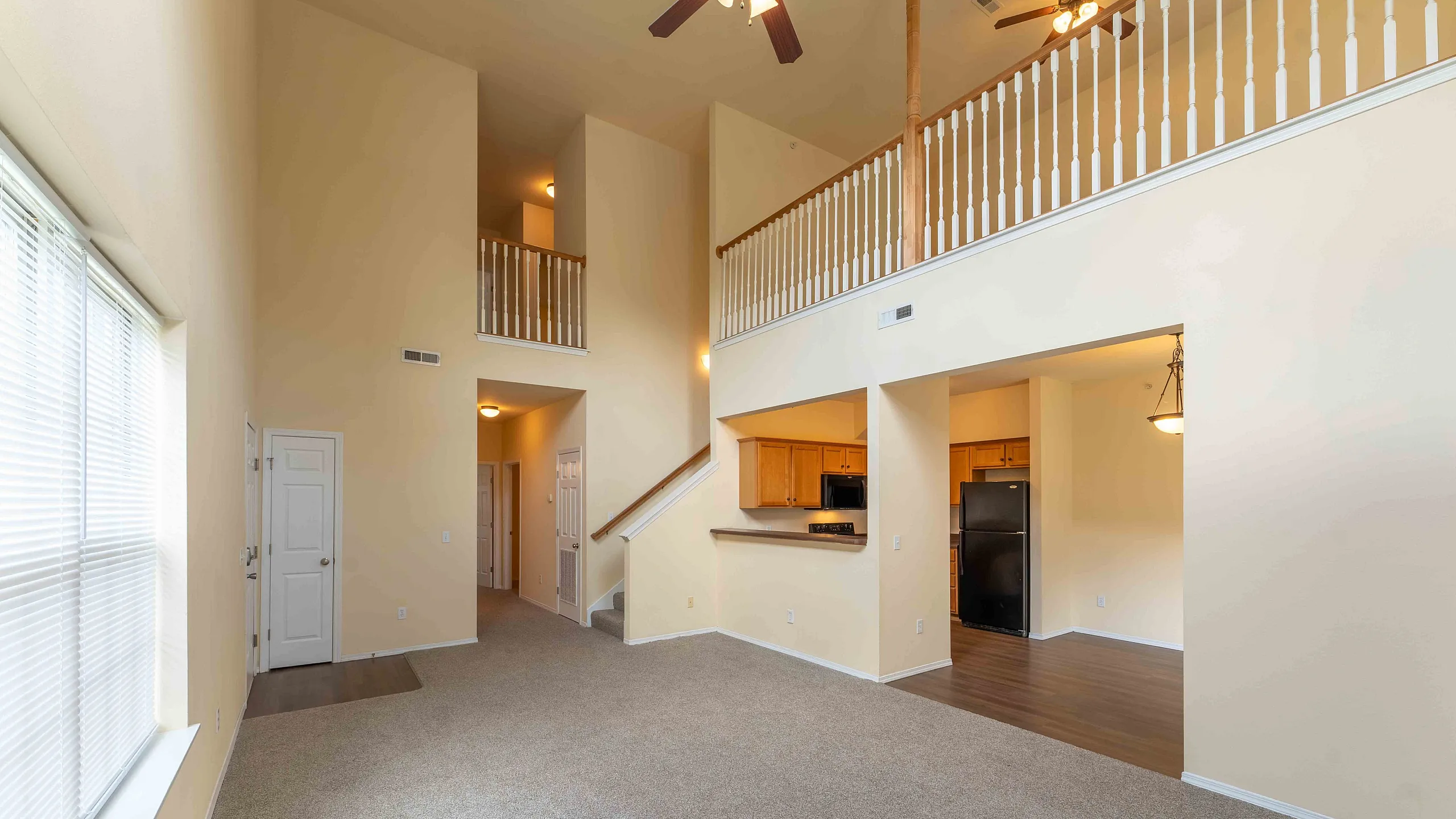 Martin Riley Apartments Springfield Missouri Two Floors Four Bedroom Apartment Home Pet-Friendly