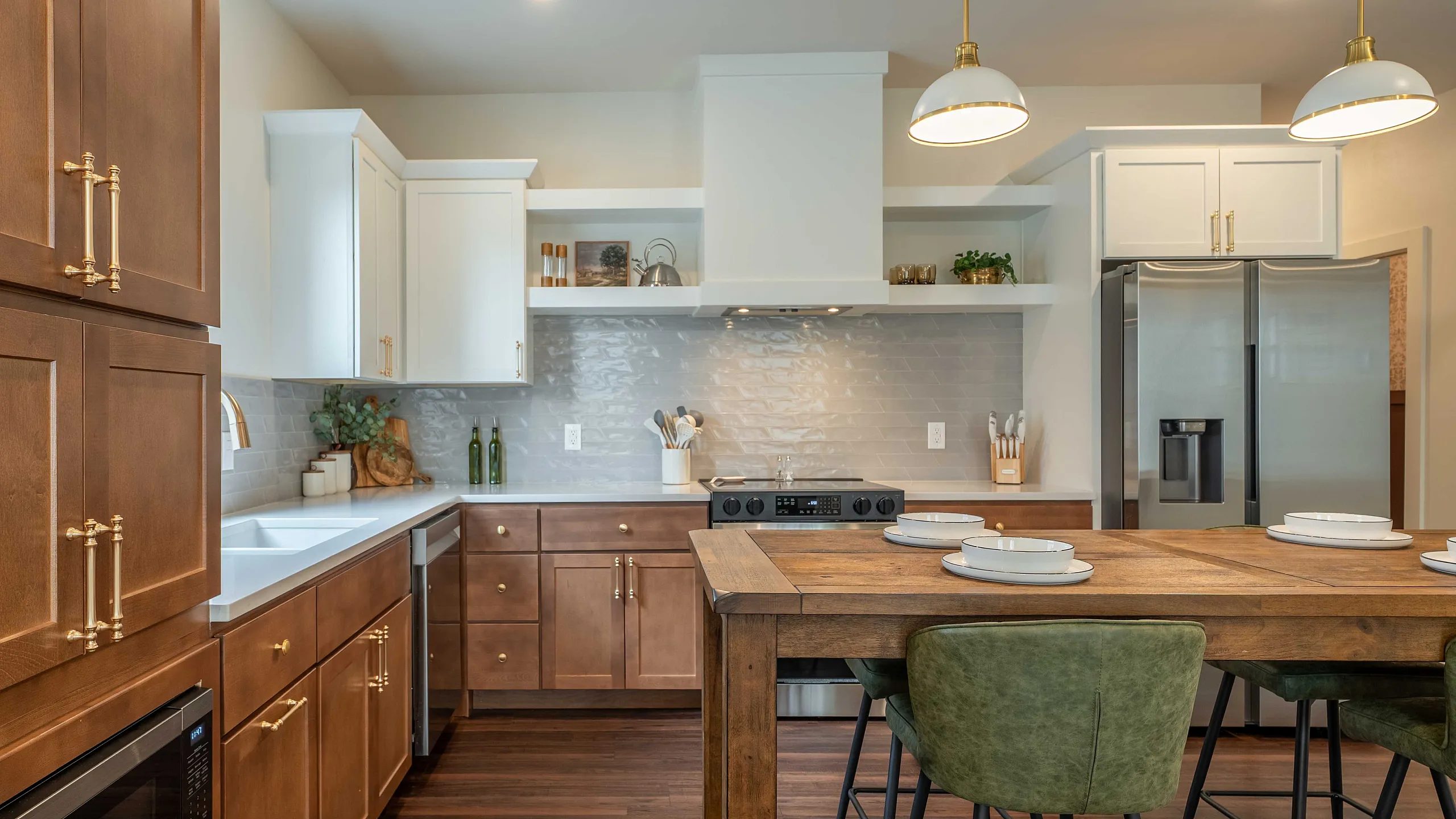 Owen Silos South Springfield Missouri Furnished Homes The Hudson 5773 Three Bedroom Dining Space and Kitchen