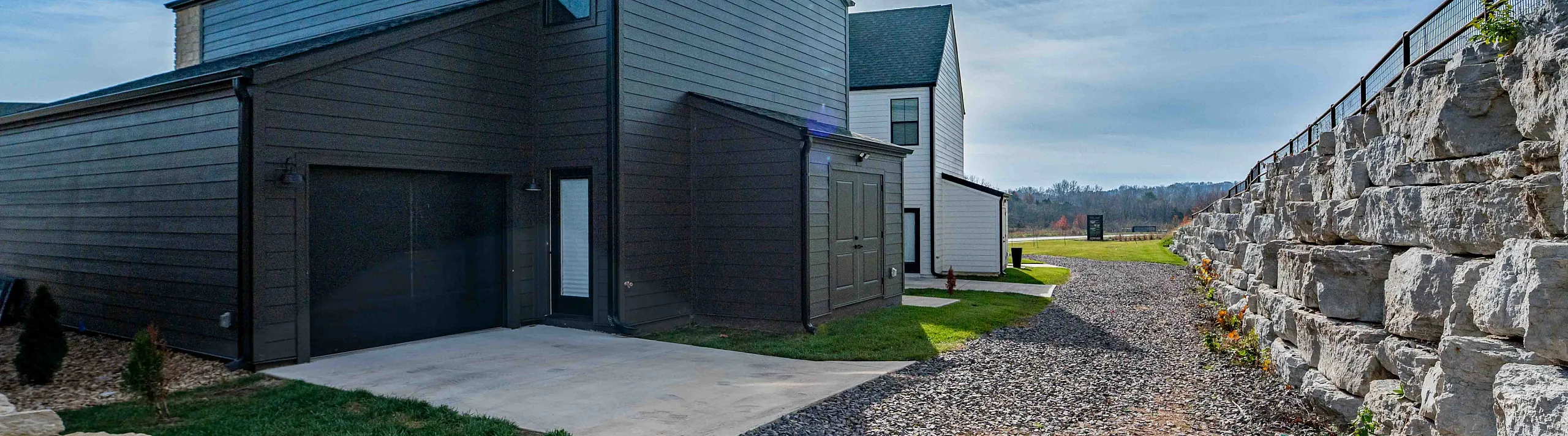 Owen Silos South Springfield Missouri Furnished Homes The Glasford 5741 Three Bedroom Driveway To Garage