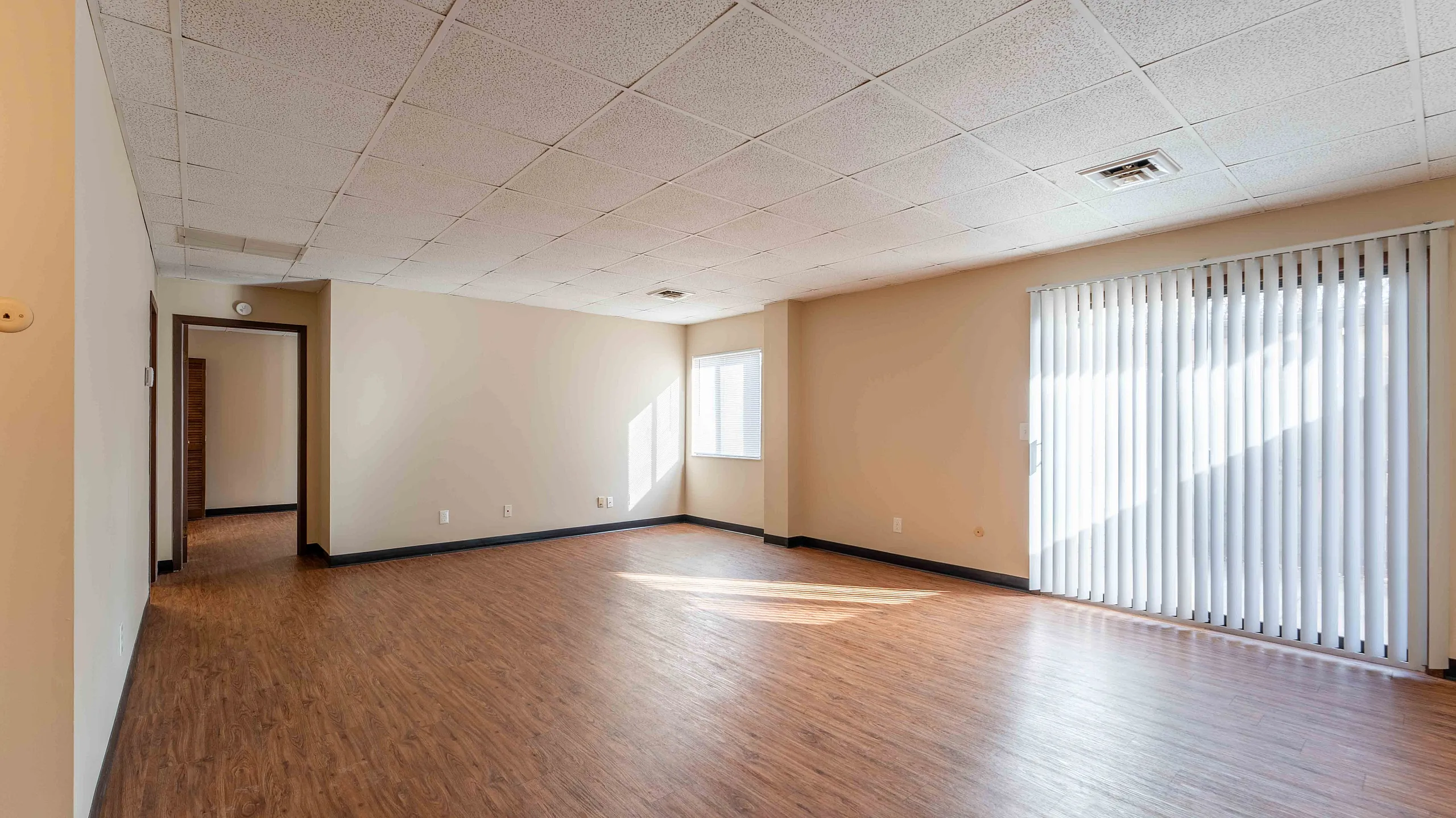 Regency Towers Apartments Downtown Springfield Missouri MSU Student Housing One Bedroom B Living Room Bedroom View