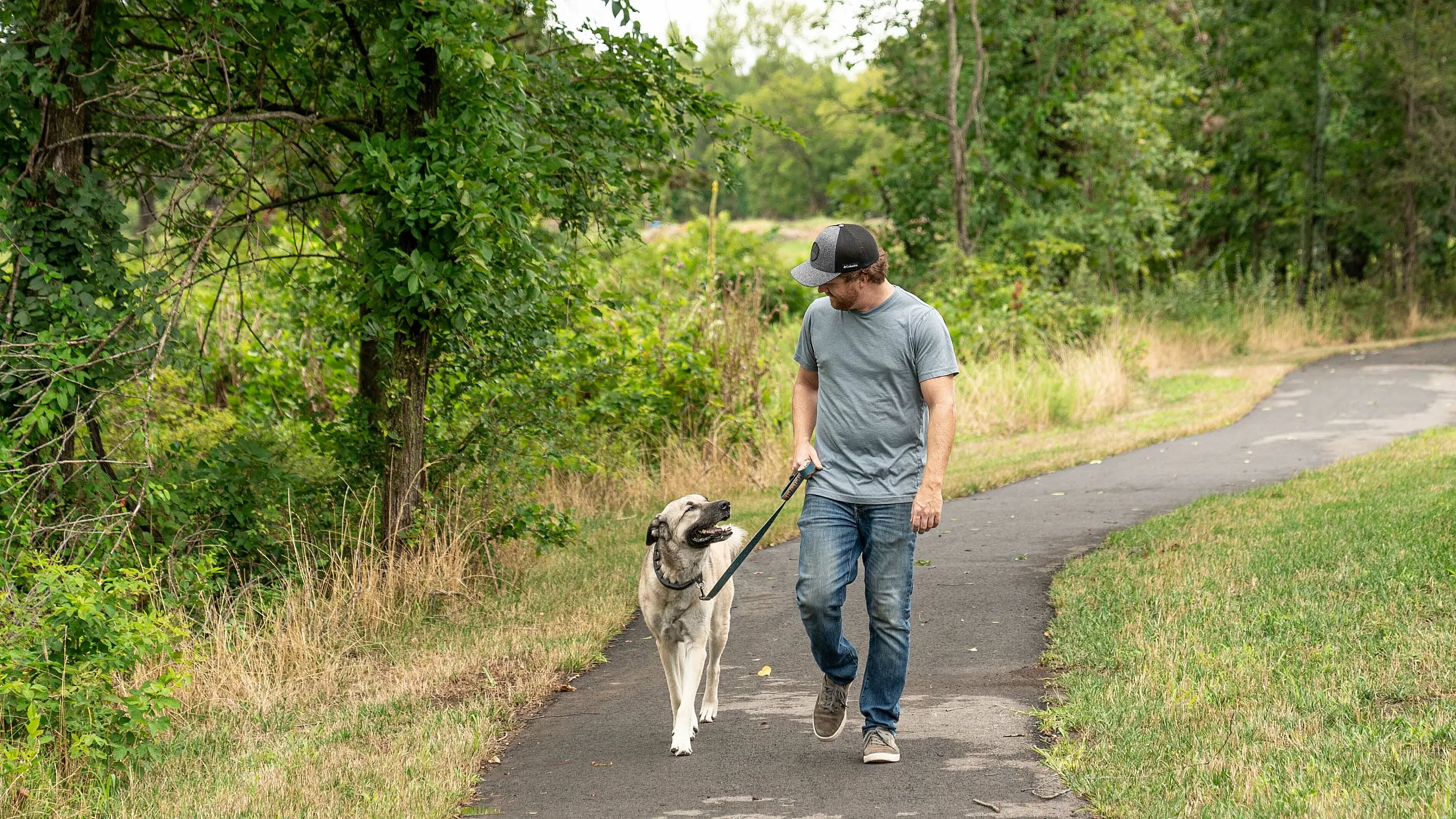 Crescent-Falls-Apartments-Joplin-Missouri-Amenities-Trail-Dog-Walking