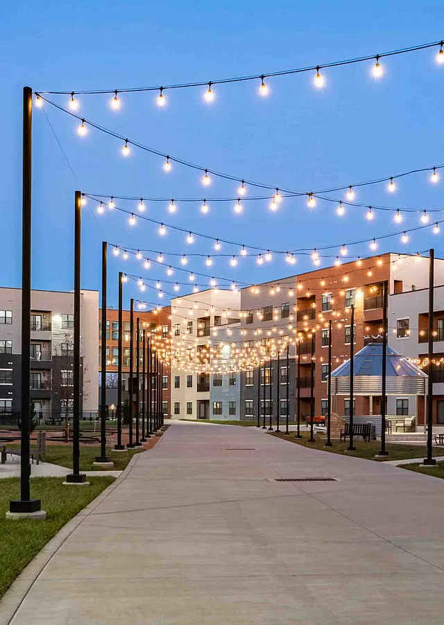 Union-Mill-Apartment-Homes-Wichita-Kansas-Courtyard-Walking-Path-With-String-Lights