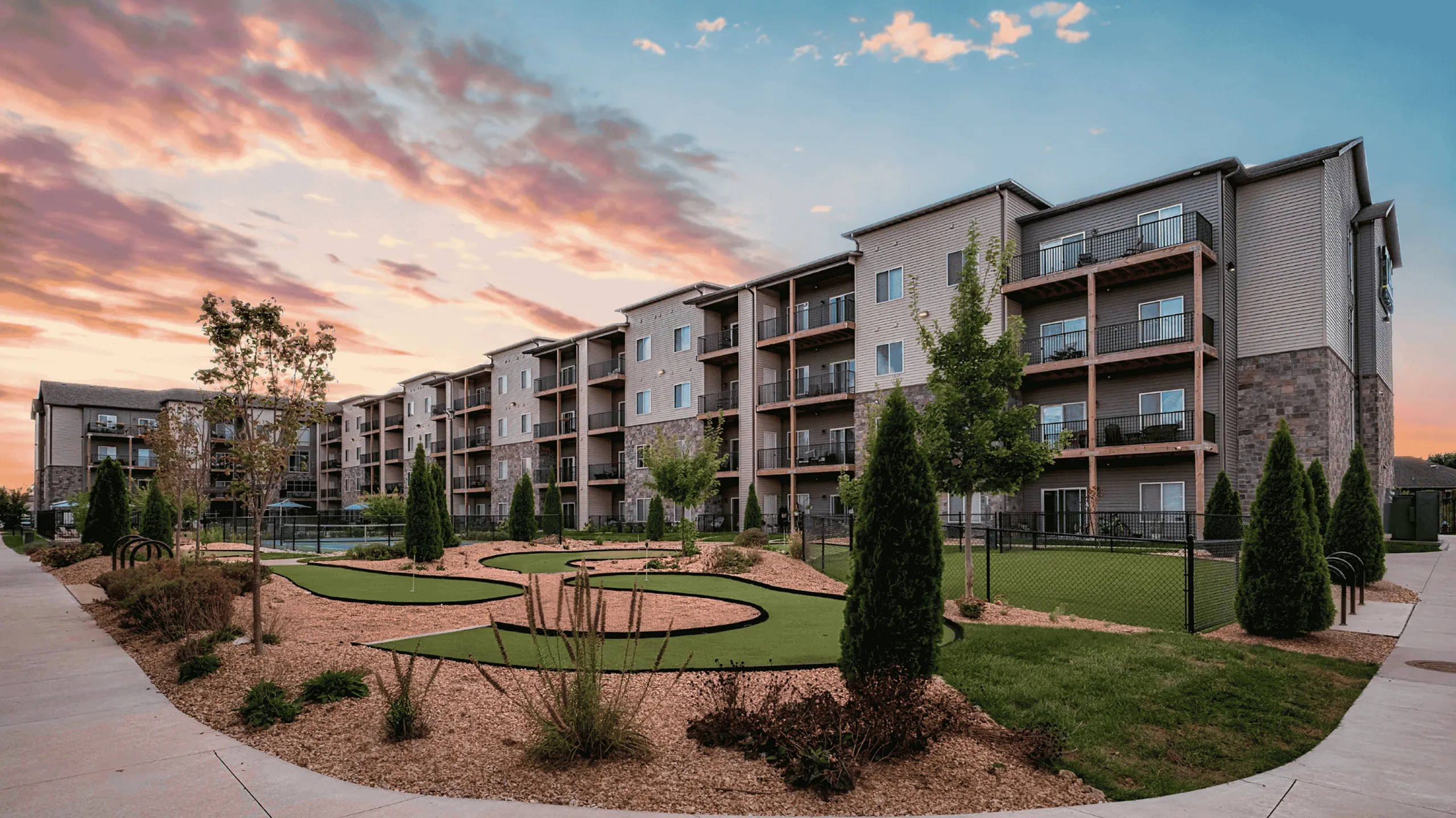 Monarch Apartments Springfield Missouri Dusk Exterior