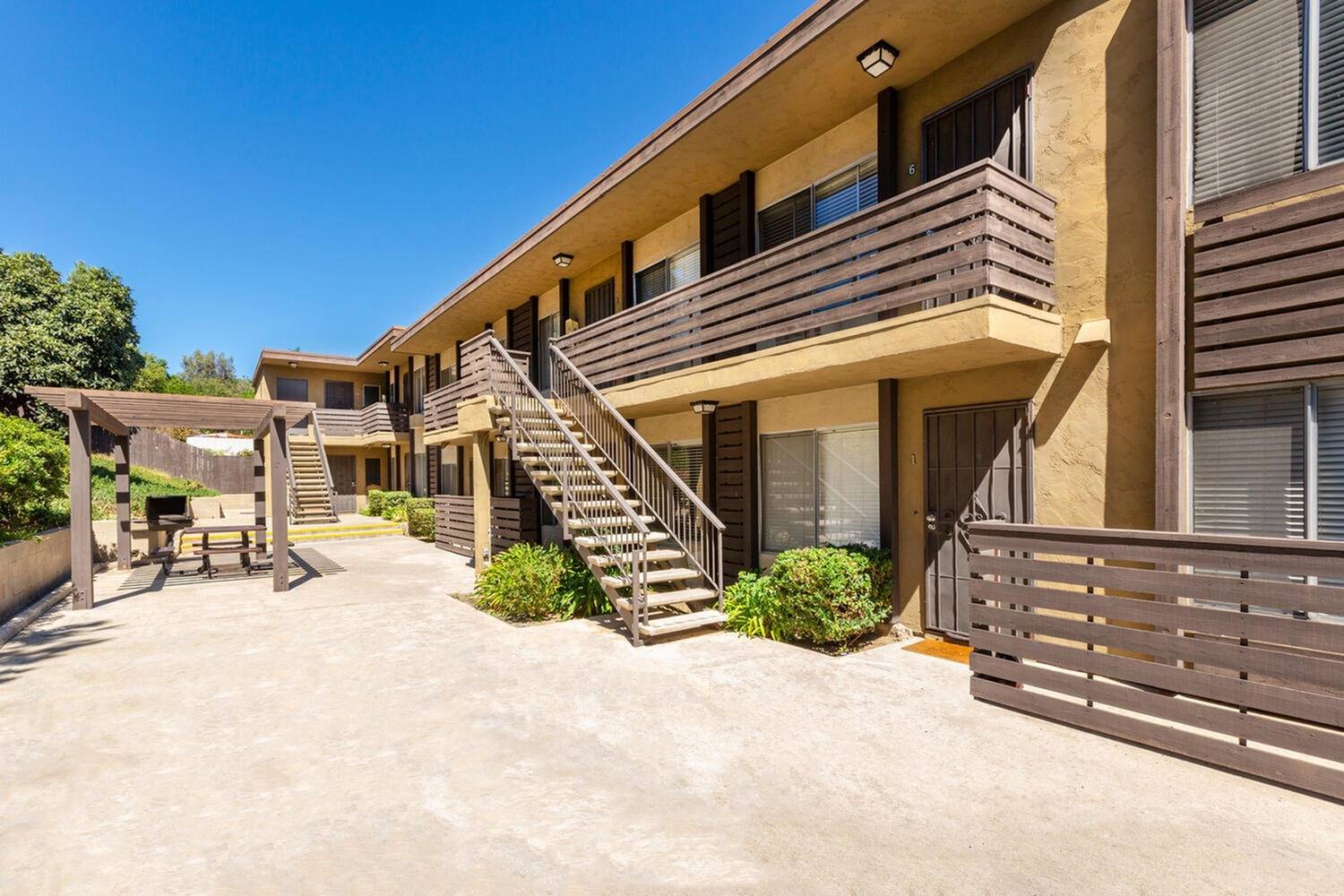 Apartment Homes for Rent in La Mesa, CA Elan Avante Apartments