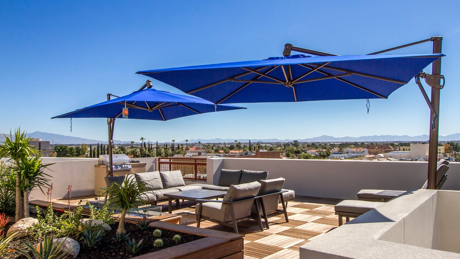 Lobby| One West Broadway | Apartments in Downtown Tucson