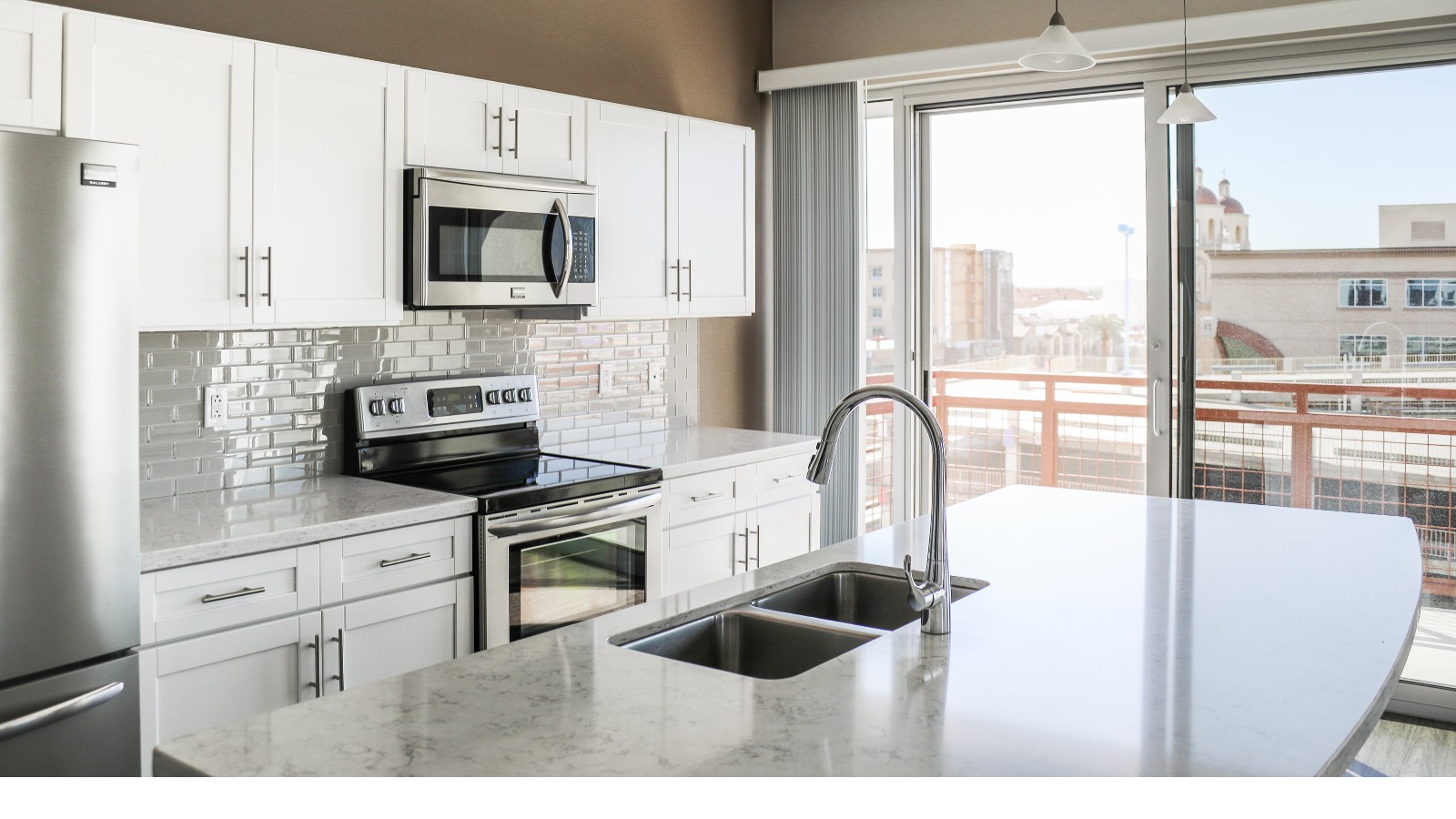 kitchen | One West Broadway  | Downtown Tucson Apartments