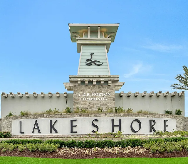 Entrance to Lakeshore Villages planned community