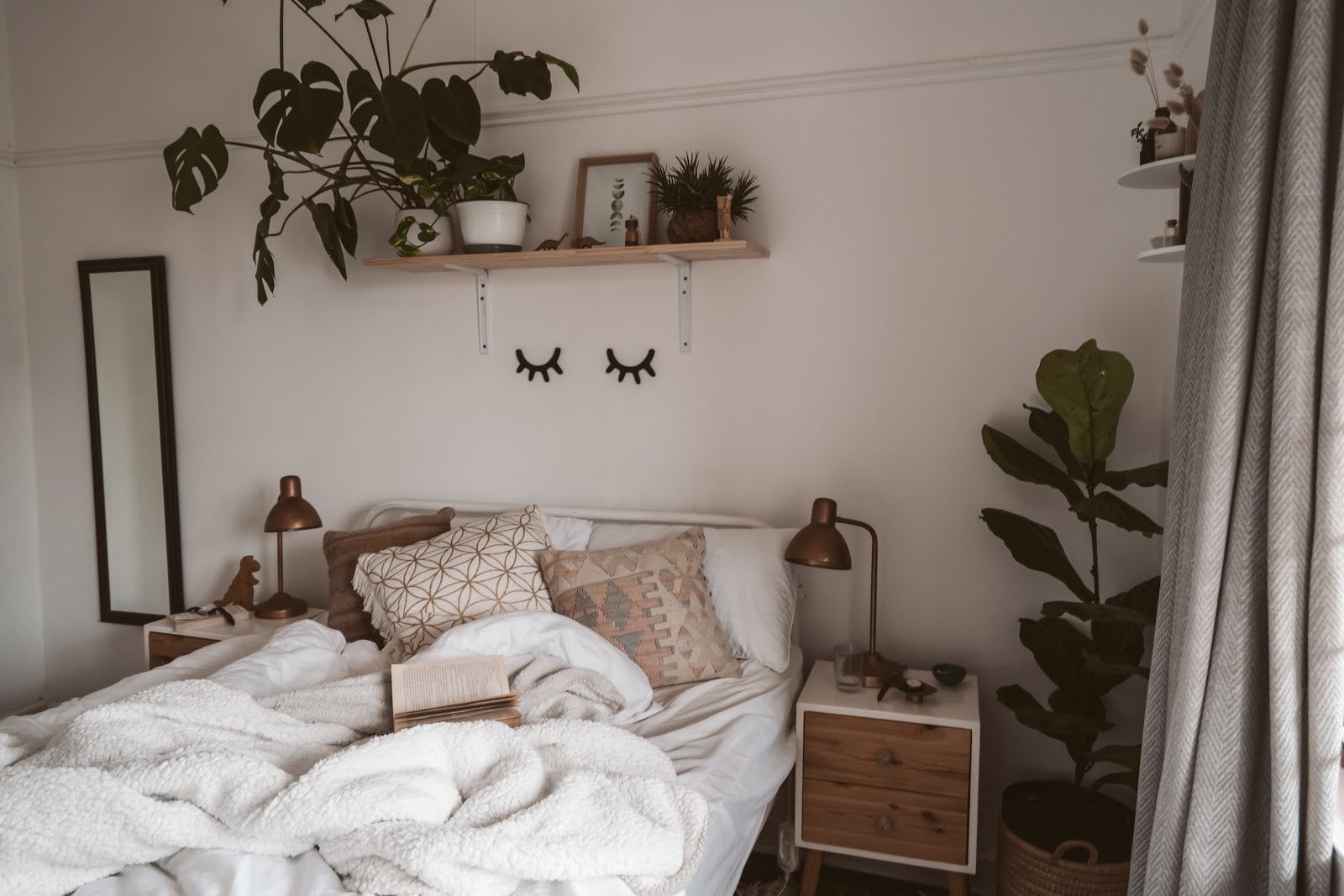 19 Captivating Boho Bedroom Ideas to Inspire Your Remodel