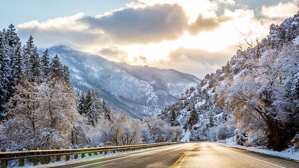 Embracing Winter in Utah: Tips for Safe Driving-image