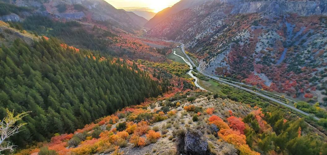 Where Modern Living Meets Mountain Scenery: Logan Canyon Just Minutes from Home-image