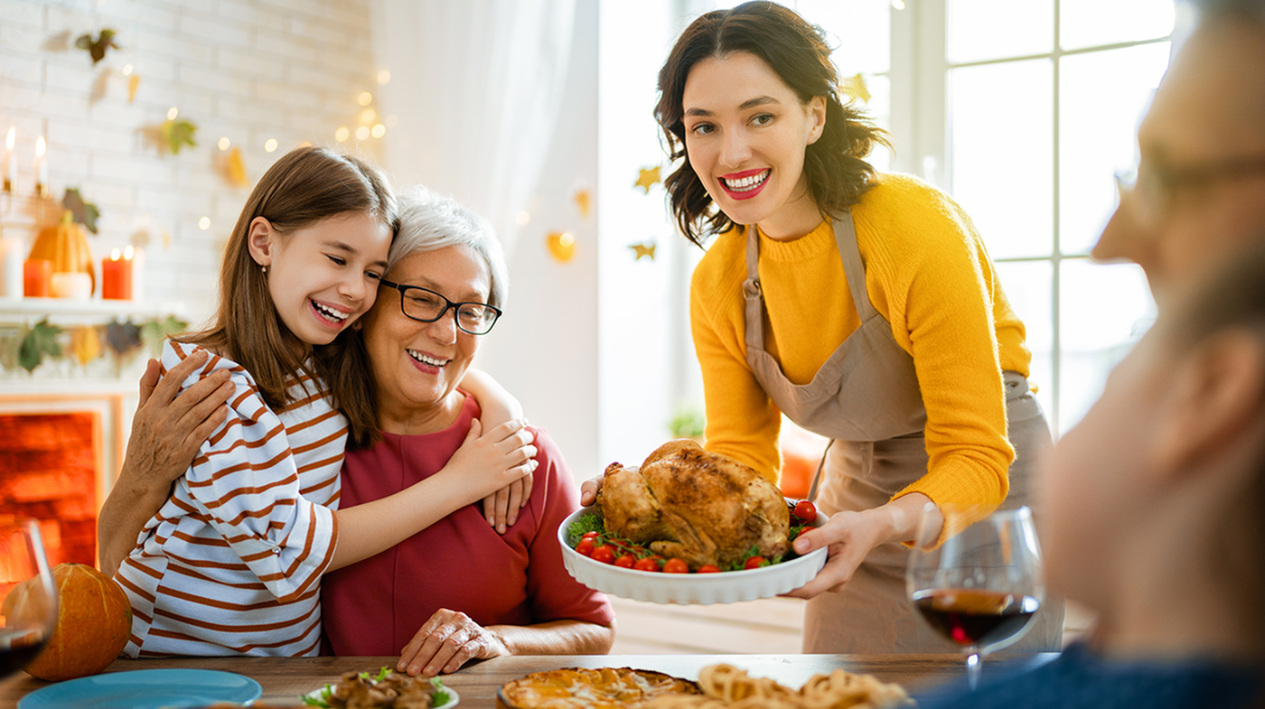 Apartment-Friendly Thanksgiving Hosting Tips-image