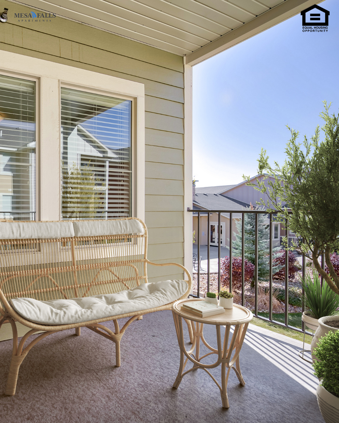 Make the Most of Your Patio at Mesa Falls Apartments 🌿-image