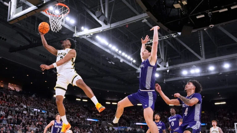 March Madness Watch Spots Near Northgate-image
