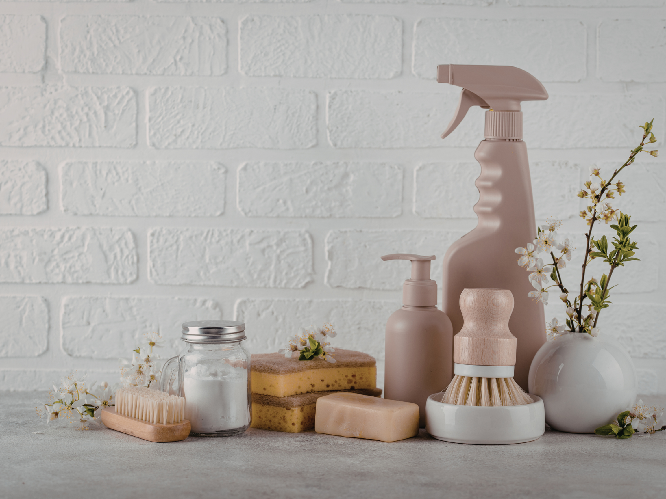 Simple Cleaning Tips and Hacks to Make Apartment Life Easier-image