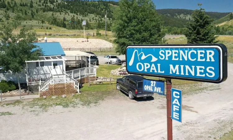 Discovering Idaho’s Hidden Gem: A Visit to Spencer Opal Mine-image
