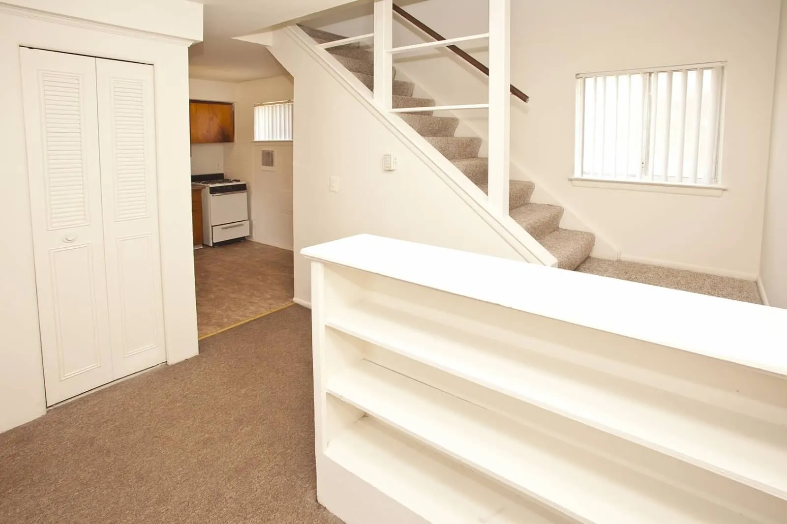 View Photos MacArthur Manor Apartments Townhomes in Warren