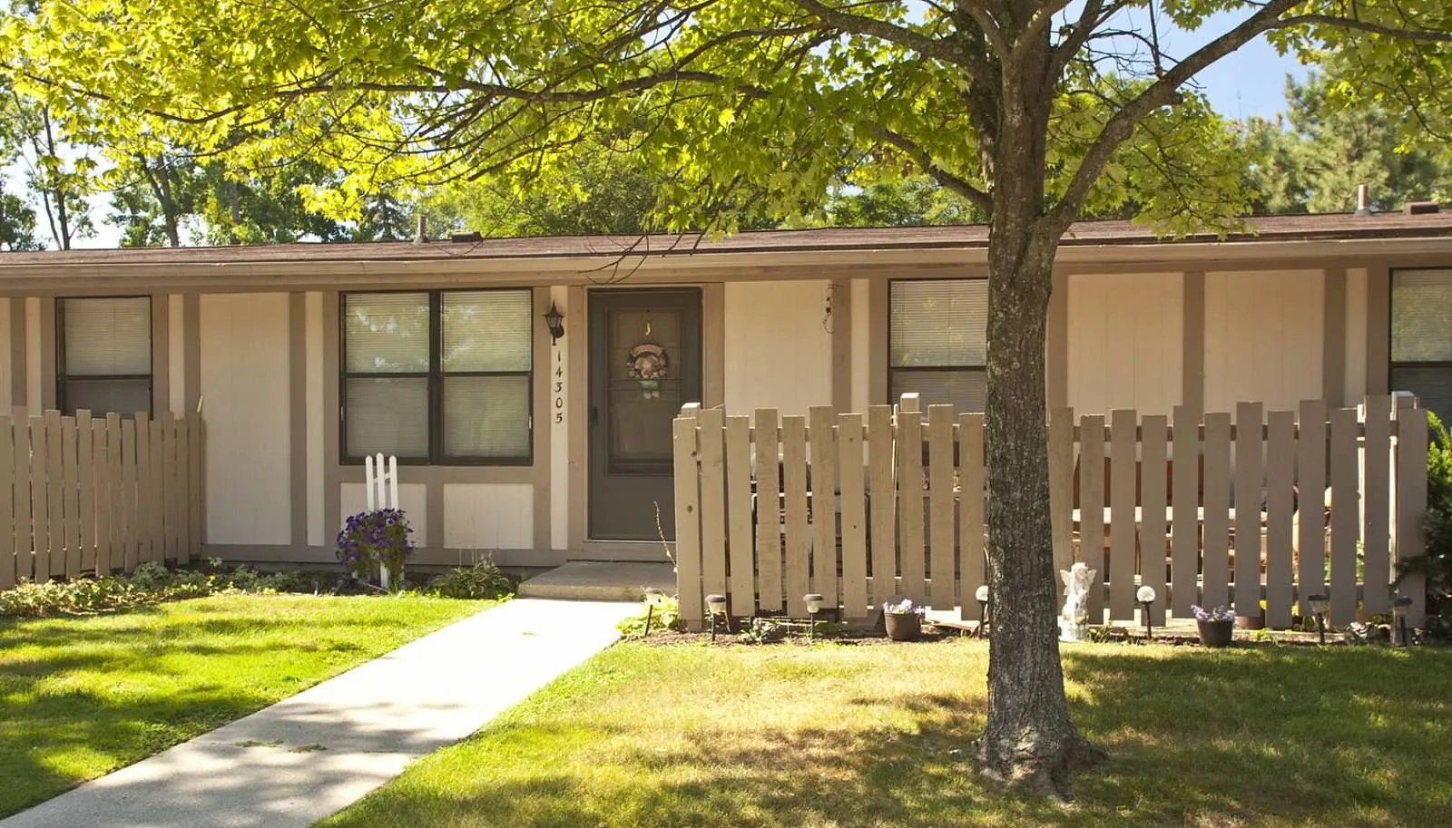 View Photos Princeton Court Apartments Apartments in Plymouth