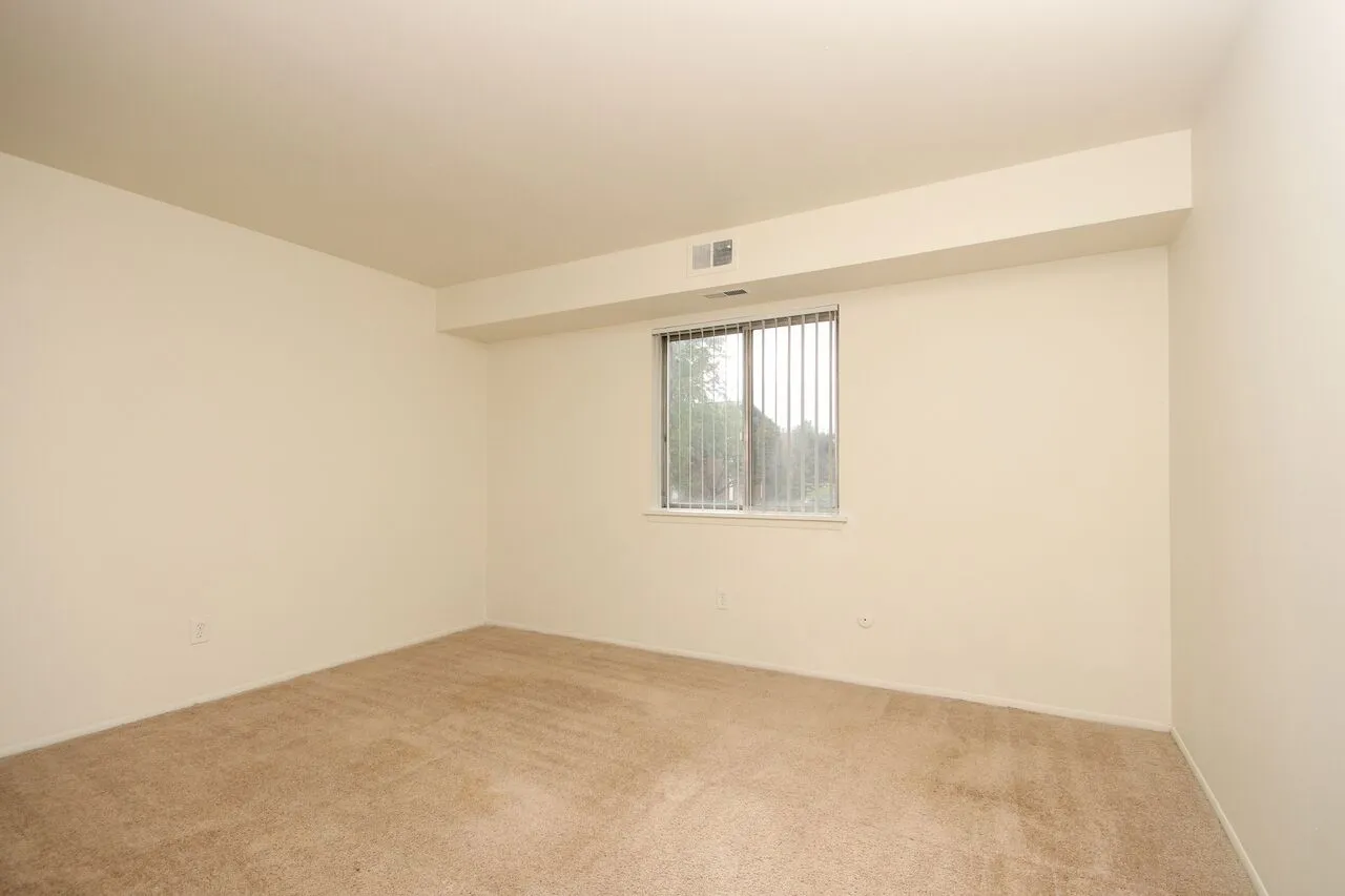 View Photos The Arbors Apartments Apartments in Clinton Township