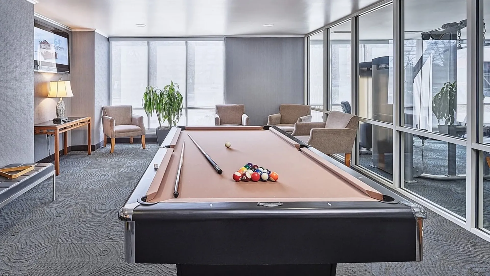 Community Lounge | 3 Bedroom Arlington Virginia Apartments | Birchwood