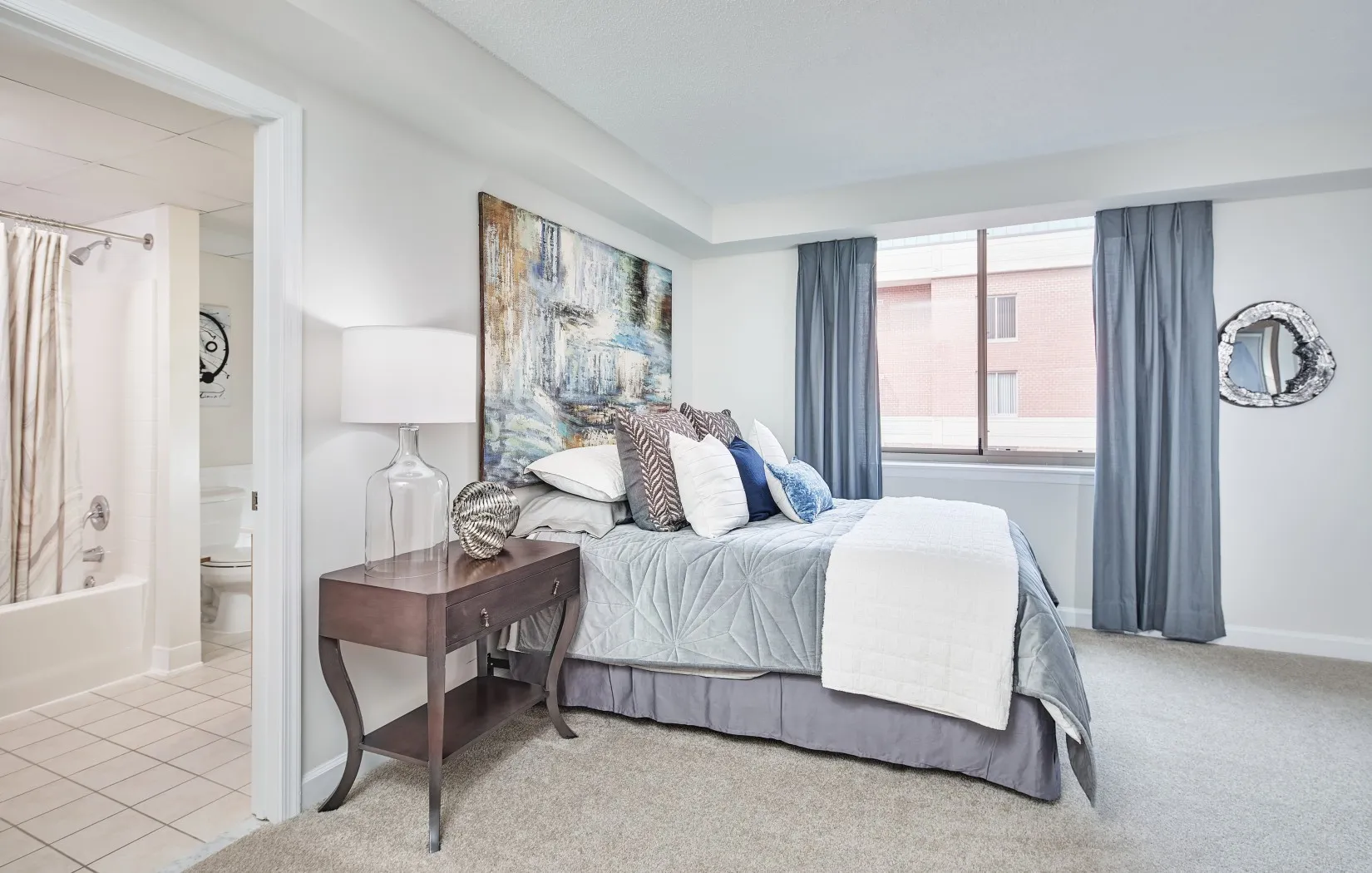 APARTMENTS IN NORTH ARLINGTON, VA