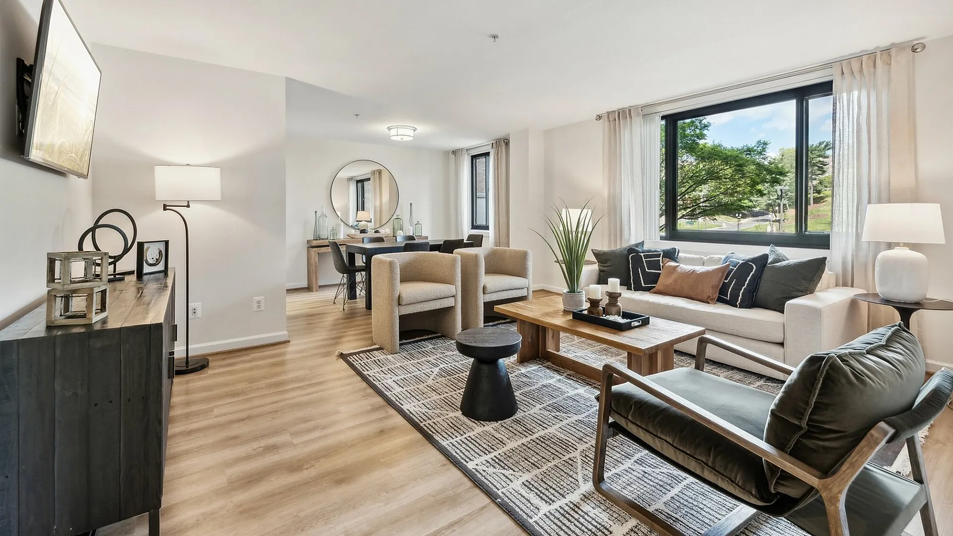Elegant Living Room | Luxury Arlington VA Apartments | Wildwood Park