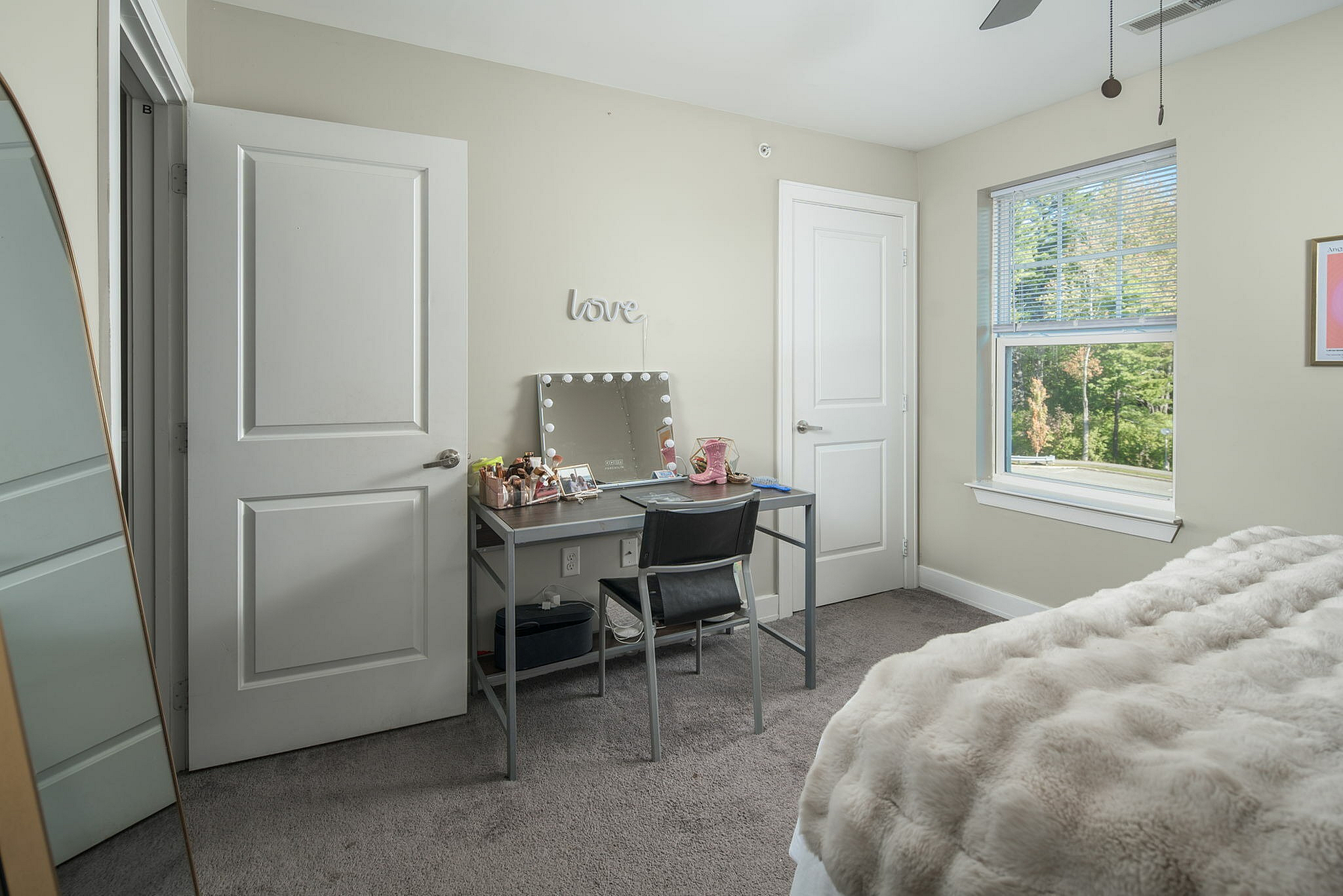 View Photos & Take A Virtual Tour | The Avenue at Orono Apartments