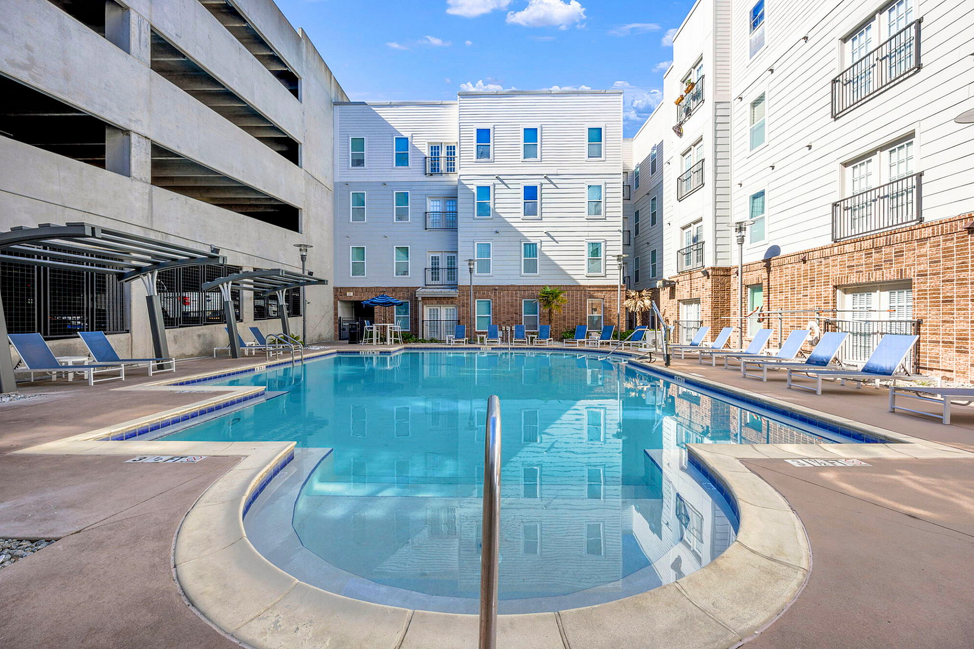 The Luxe on West Call | Tallahassee, FL