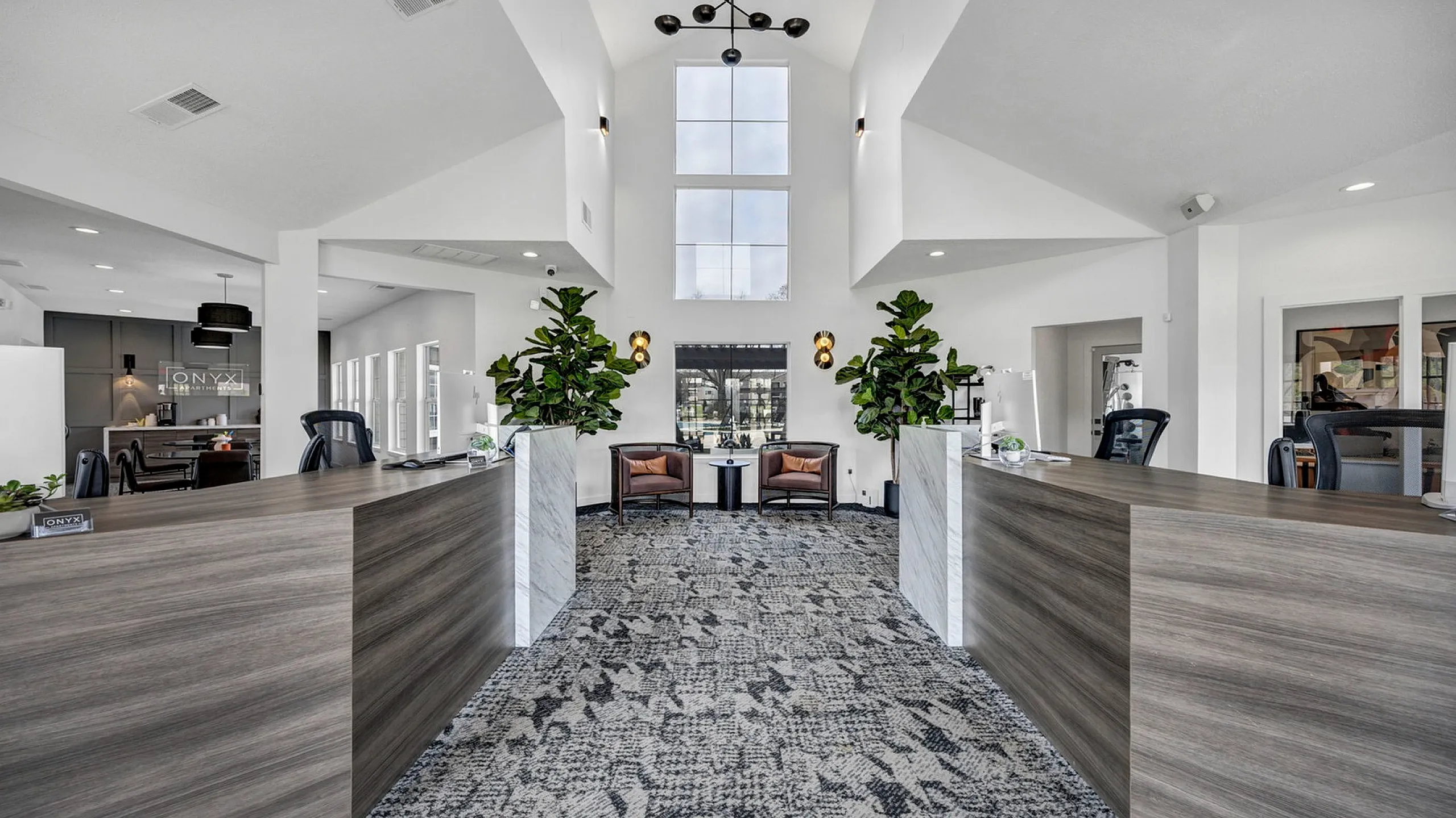 Onyx Apartments | Urbana, IL