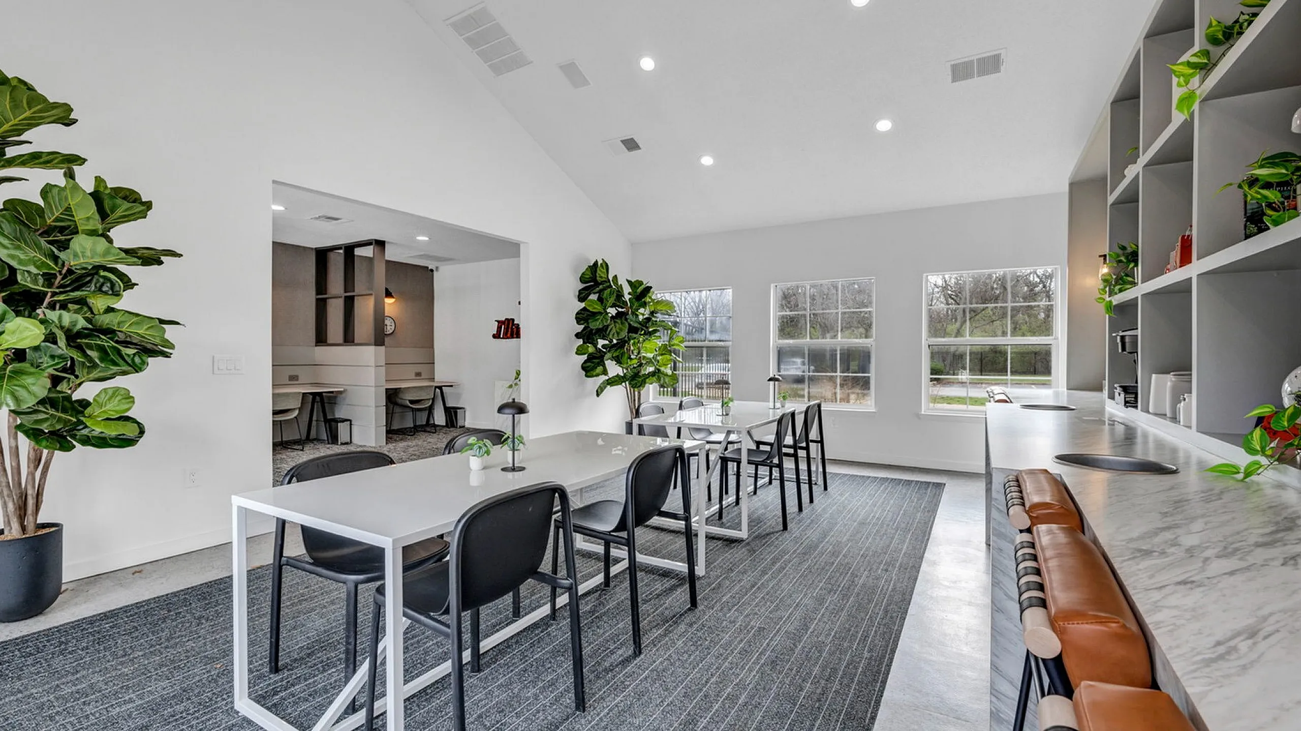 Onyx Apartments | Urbana, IL