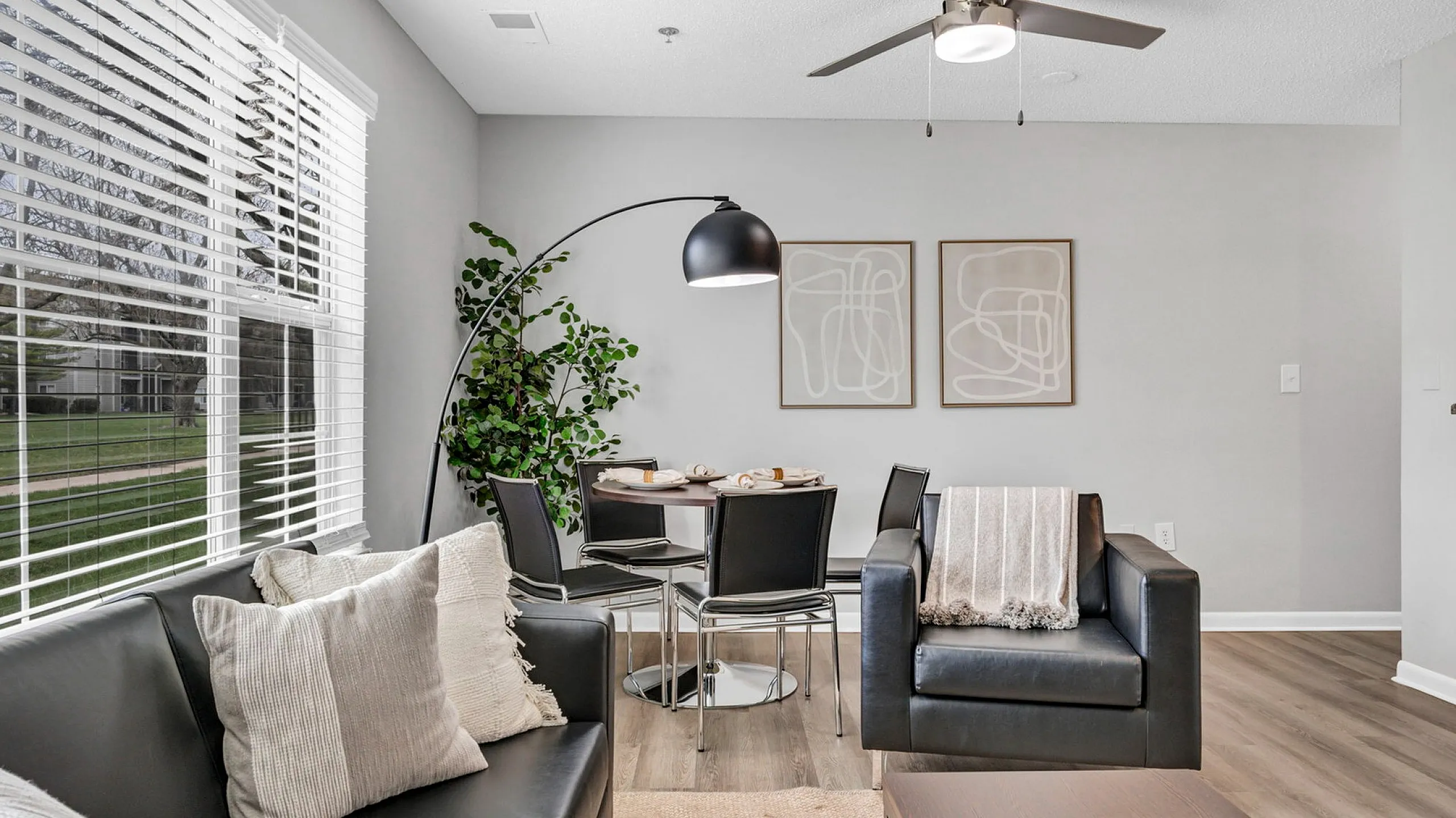 Onyx Apartments | Urbana, IL