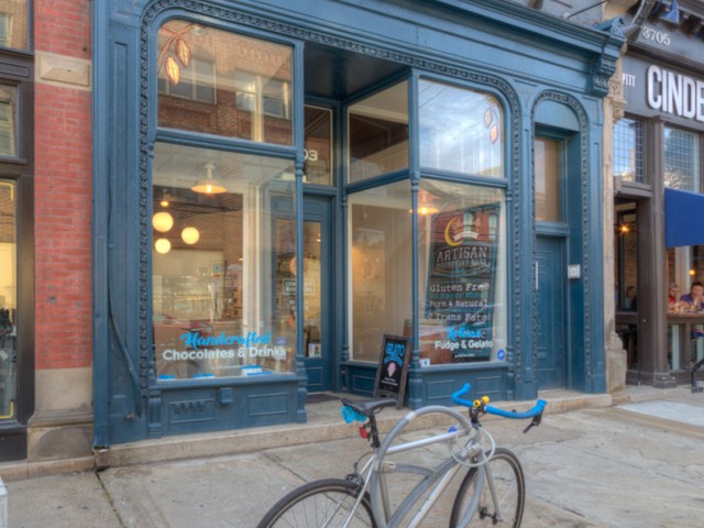 Perfectly Located | Luxury Pittsburgh Apartments | Arsenal 201