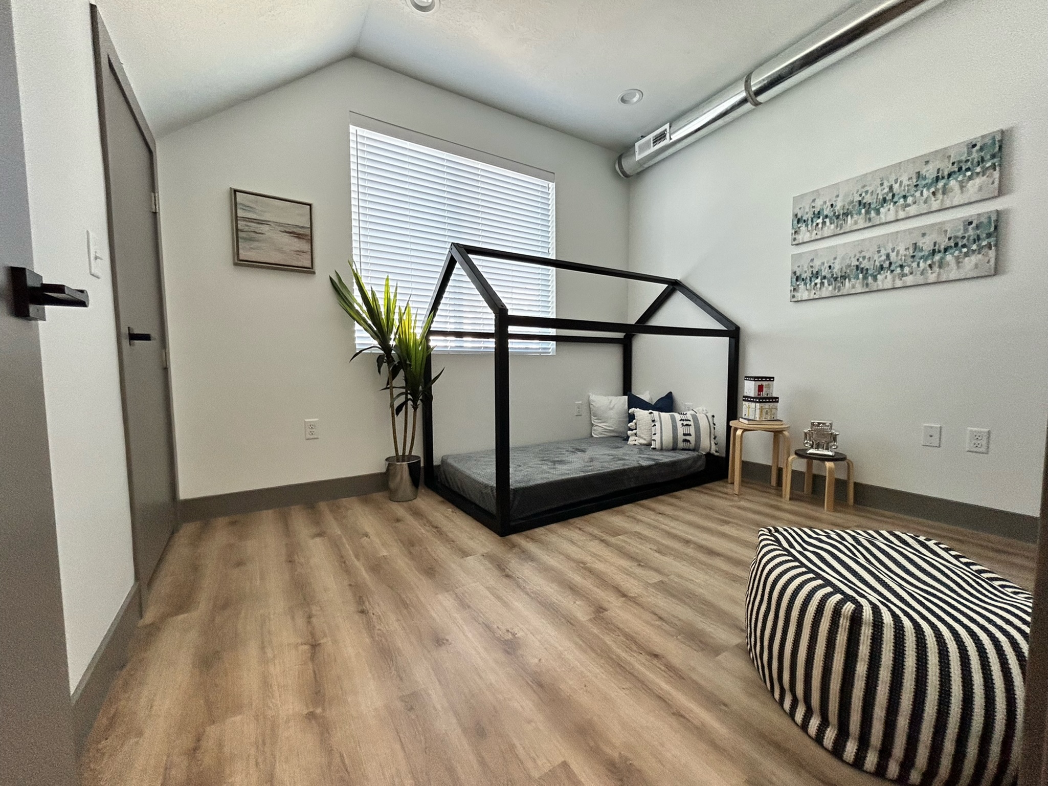 Live in Style at SUR17 Townhomes in Salt Lake City-image