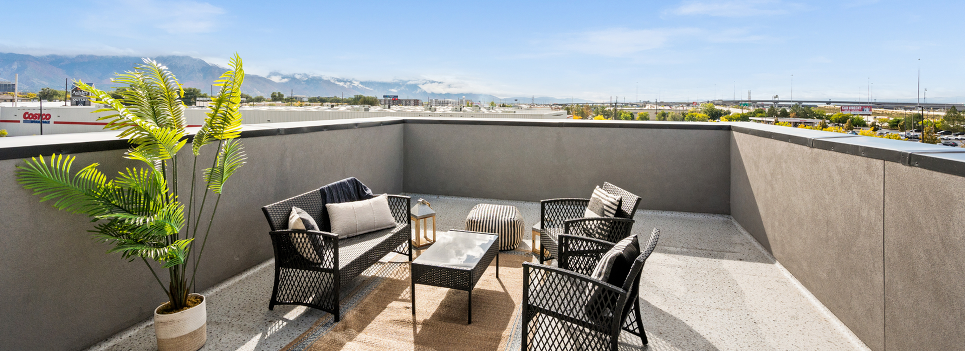 SUR17 Rooftop Deck