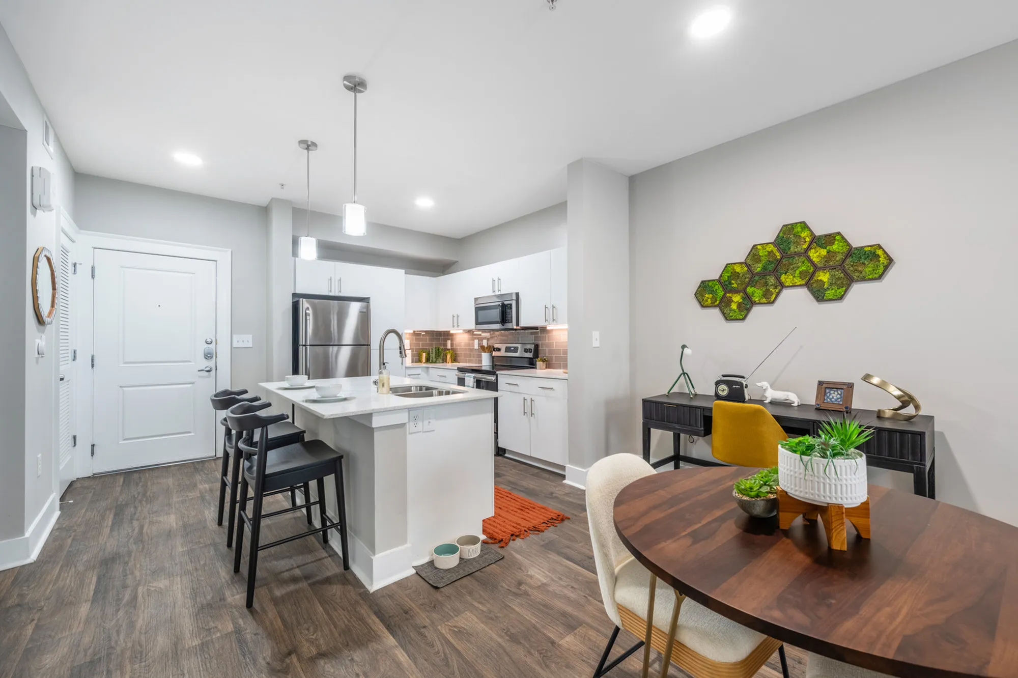 View Photos | The Peninsula at Buckhead