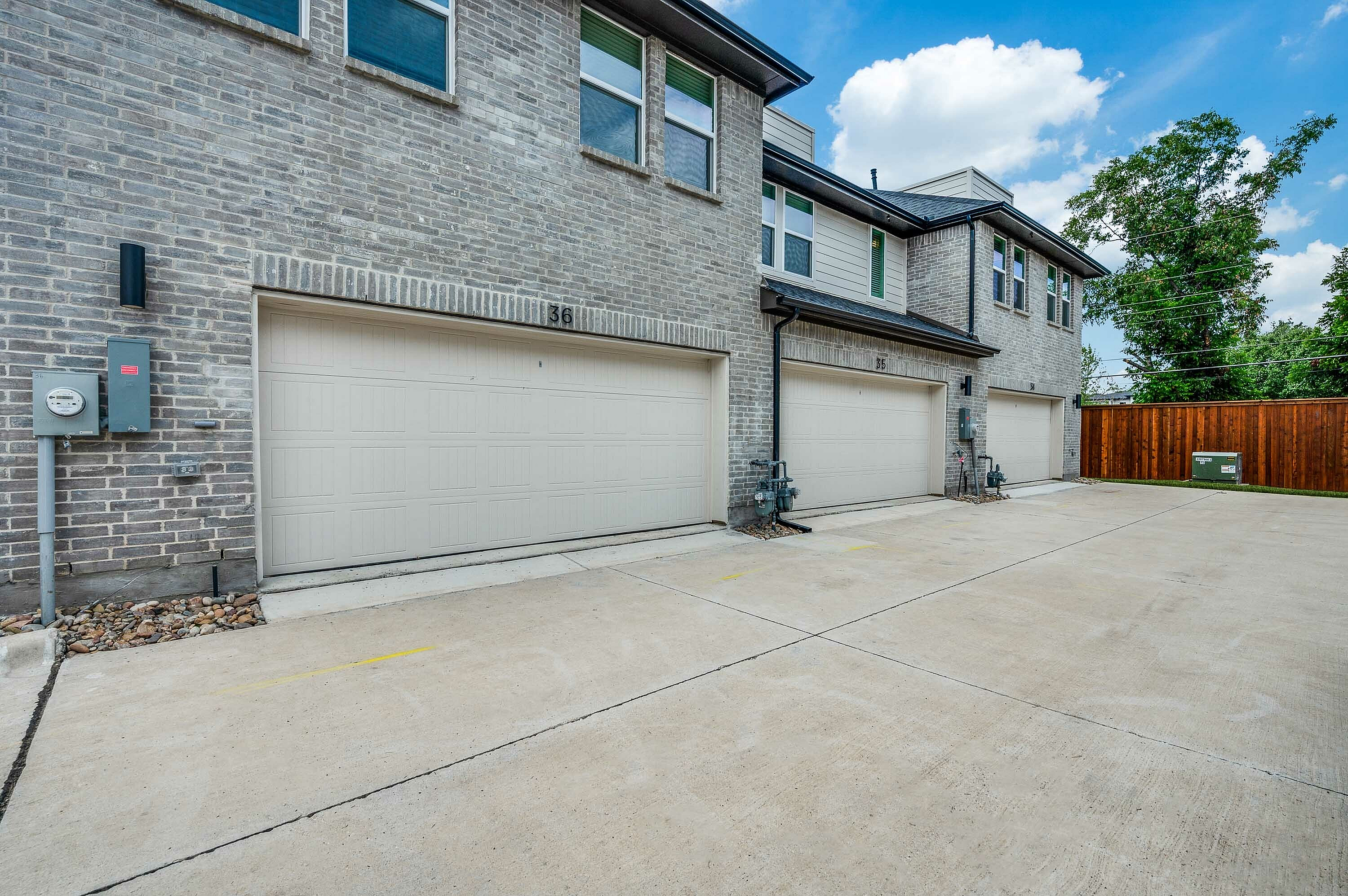 Attached 2 car garage