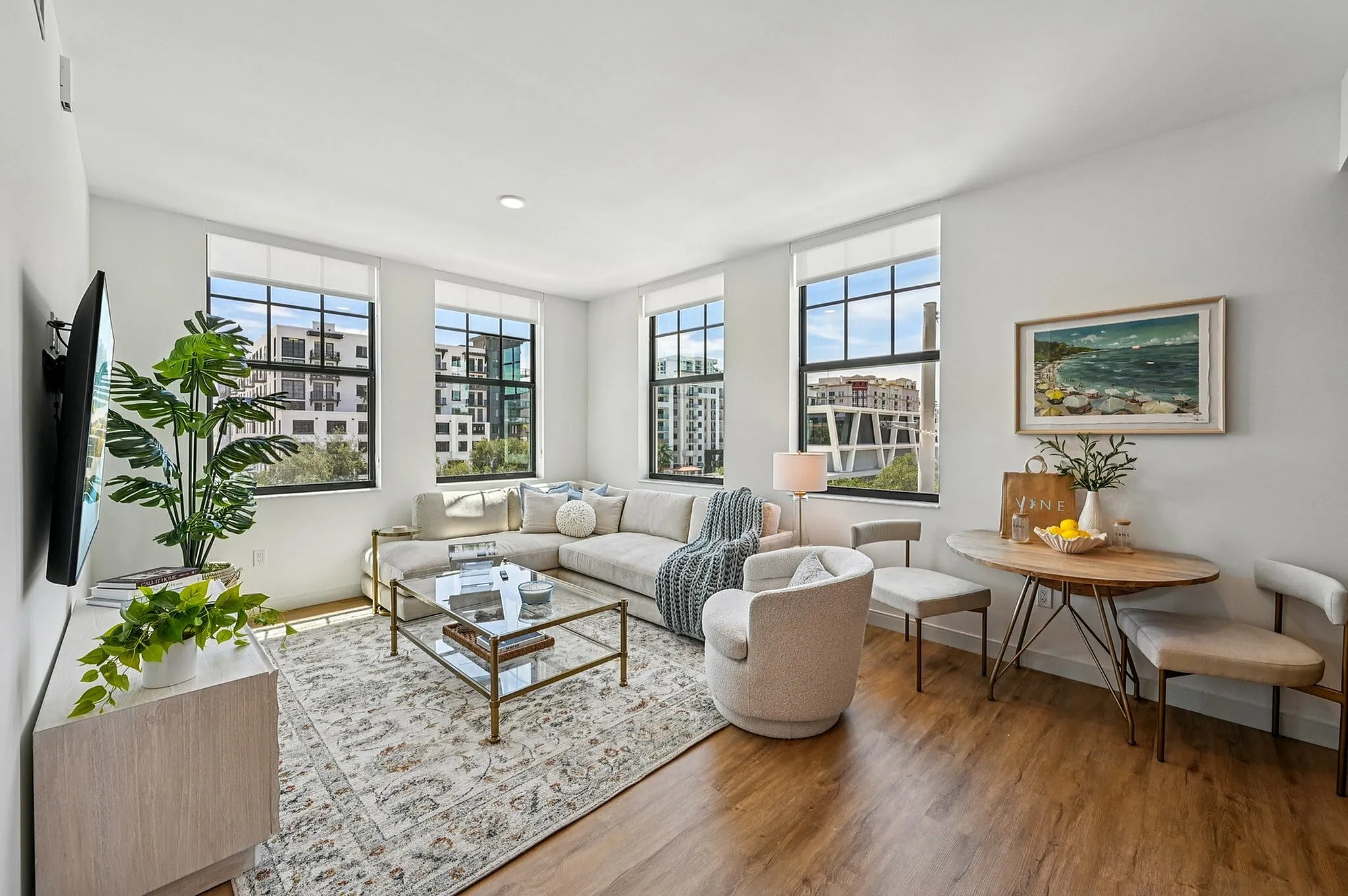 Living room with lots of windows