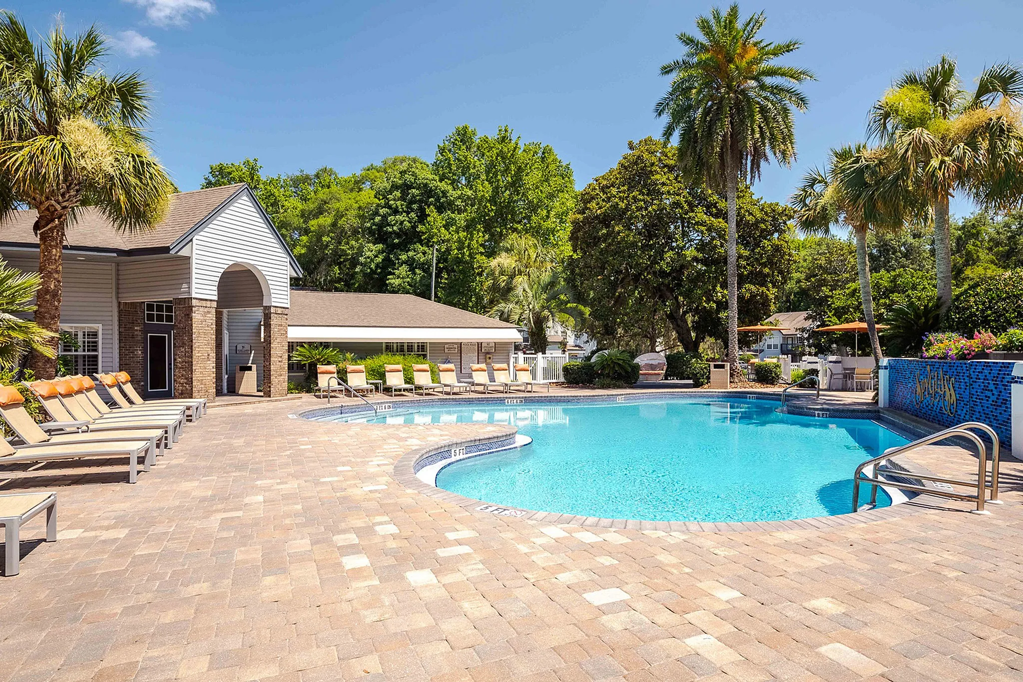outdoor pool with pooldeck
