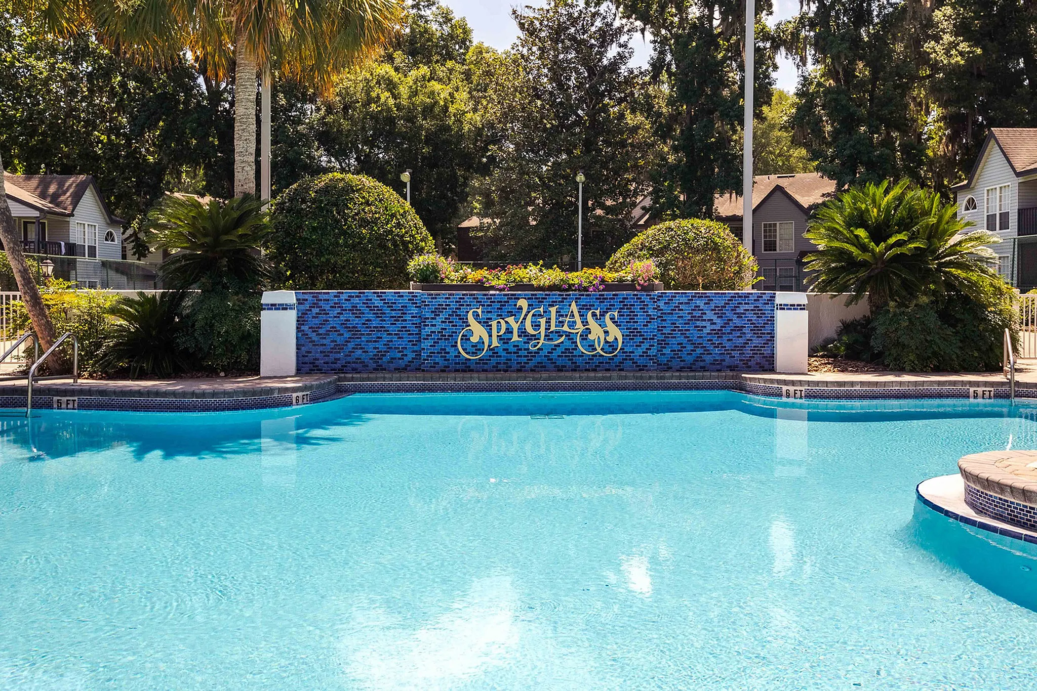 outdoor pool with pooldeck