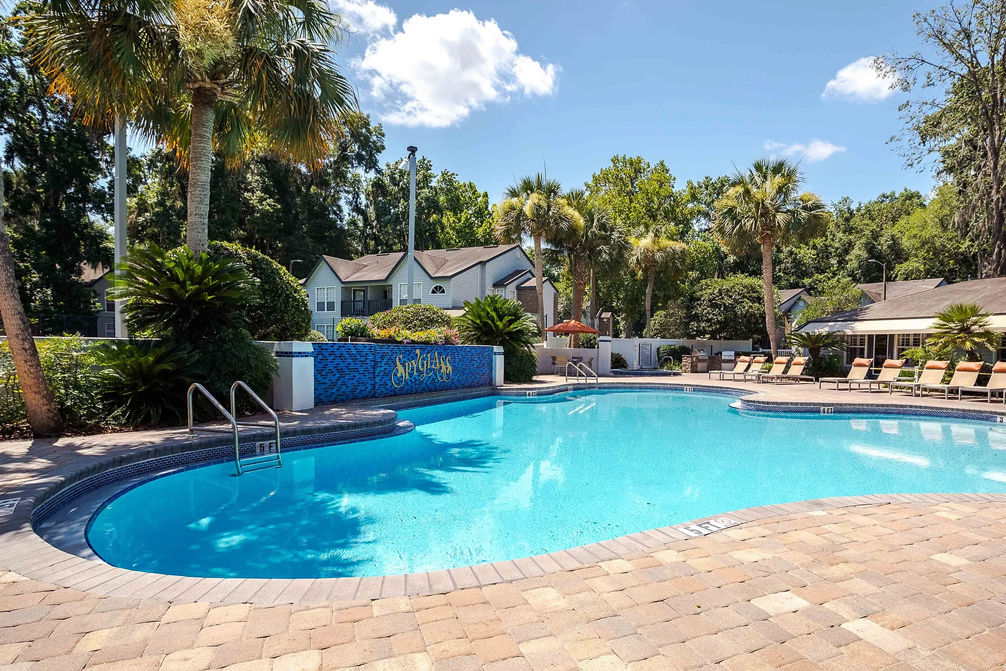 outdoor pool with pooldeck