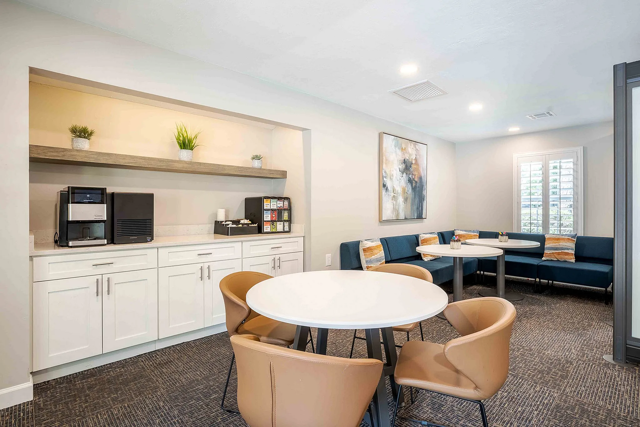 resident business center